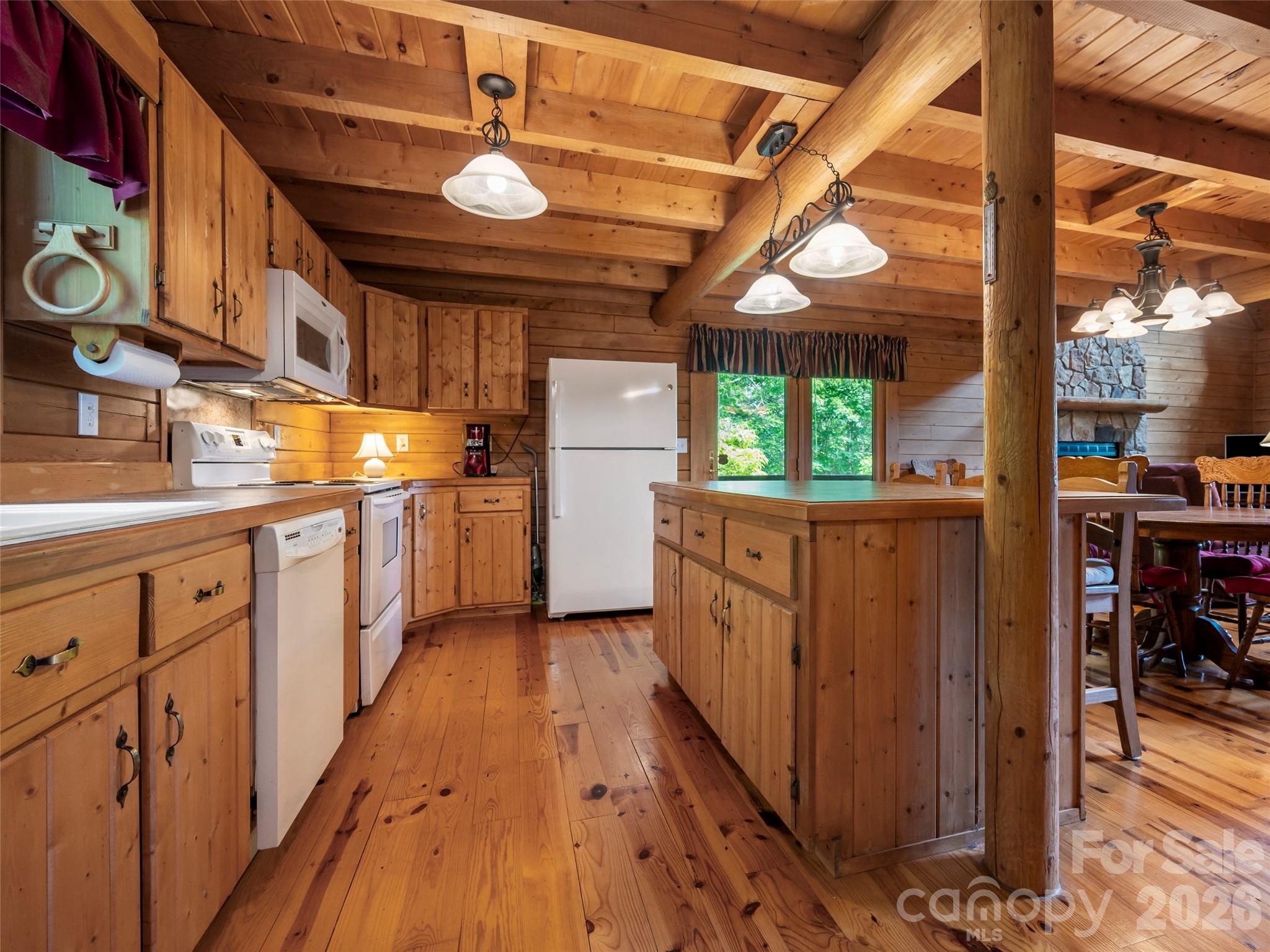 916 Fire Tower Road — Bostic