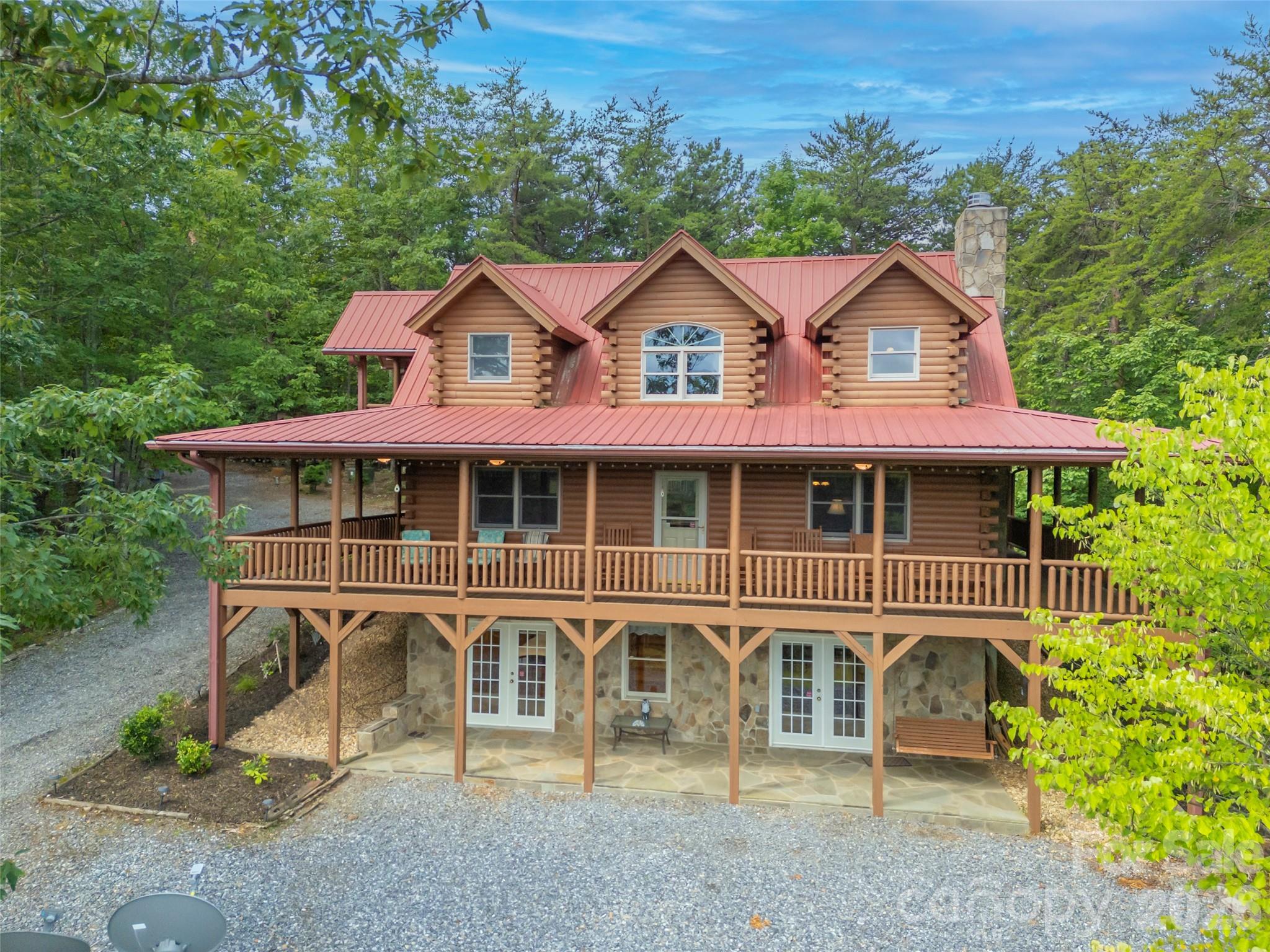 916 Fire Tower Road — Bostic