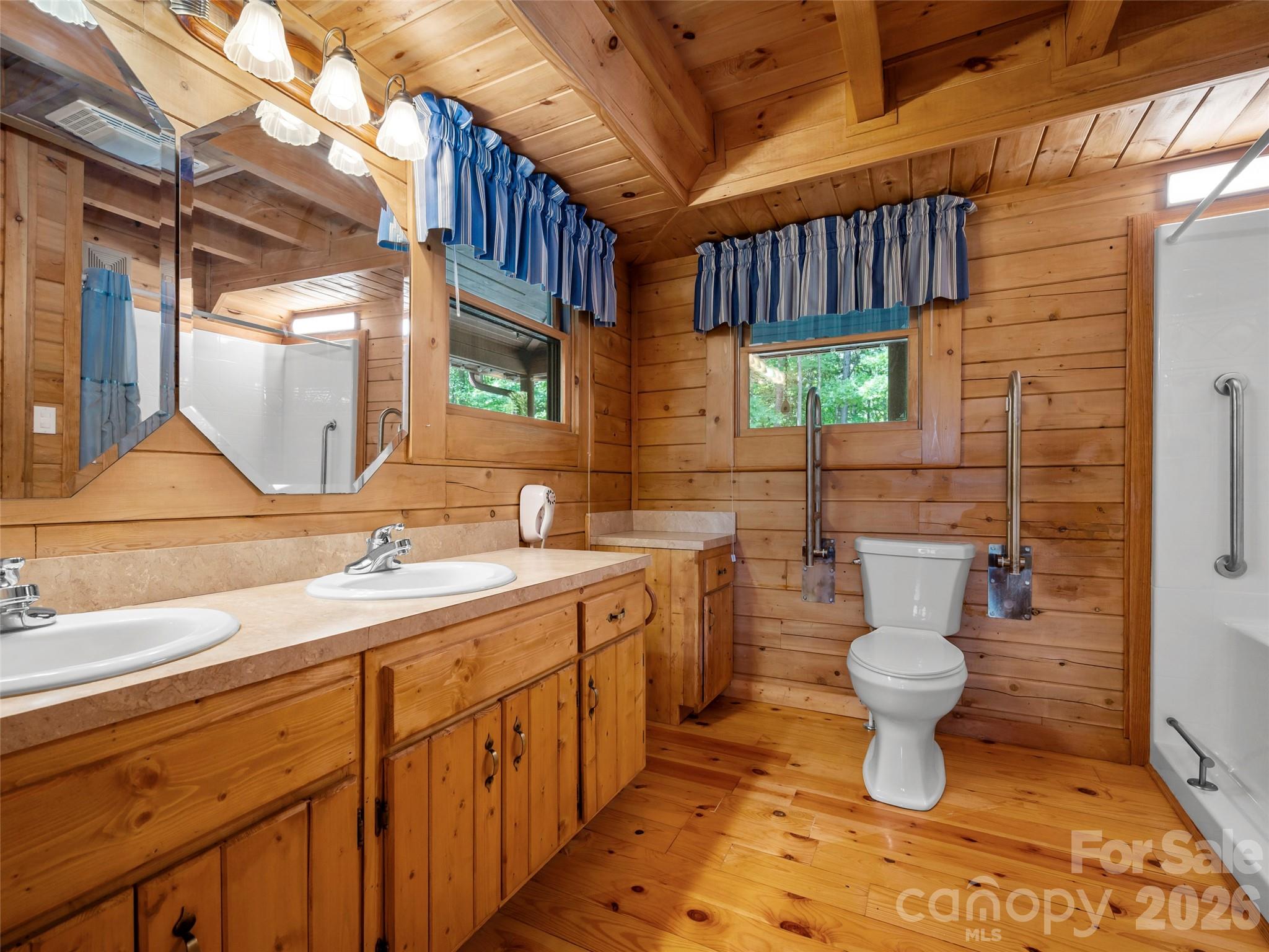 916 Fire Tower Road — Bostic