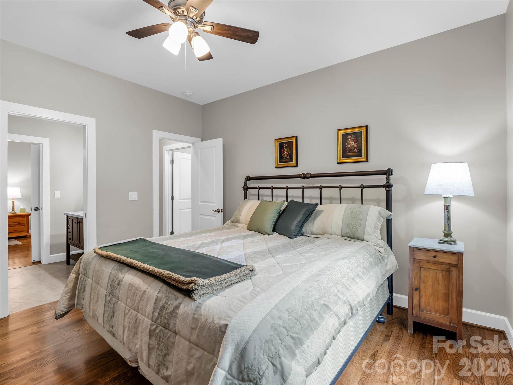 930 Big Raven Lane — Saluda