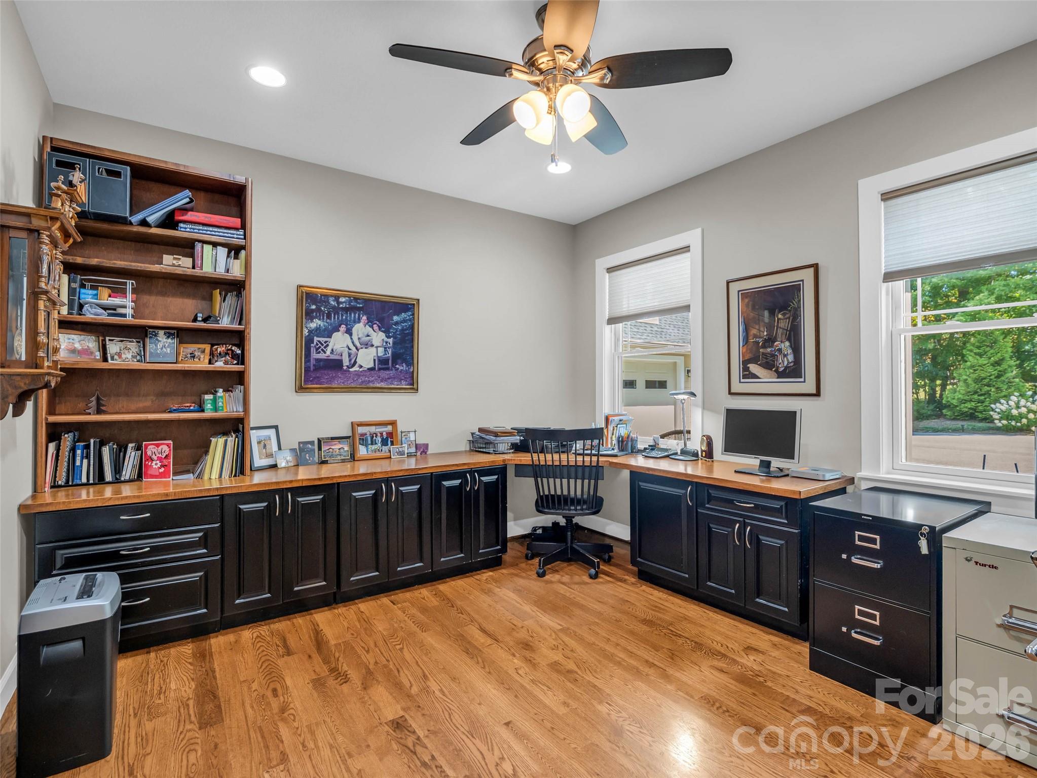 930 Big Raven Lane — Saluda