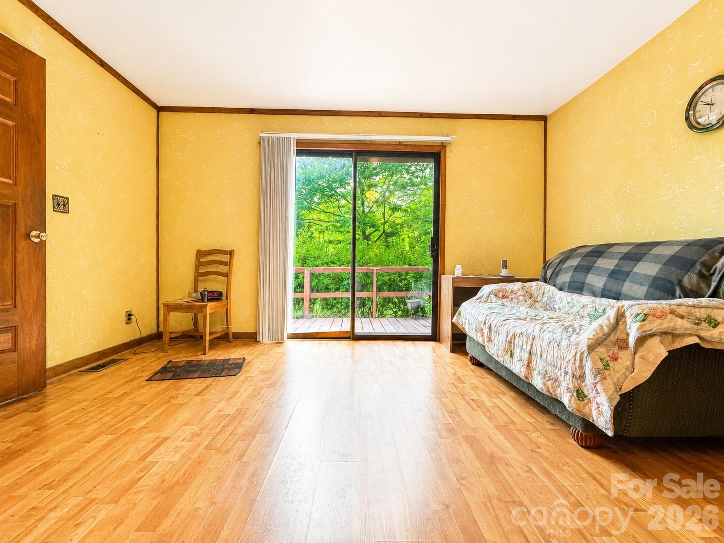 128 E Hilltop Drive — Gastonia