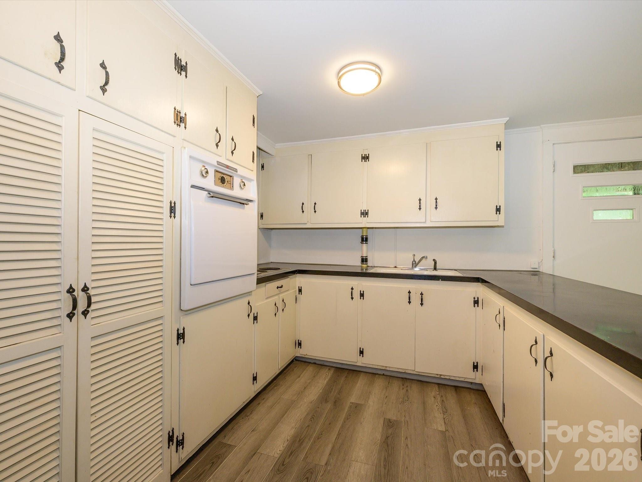 688 Grandview Drive NE — Concord