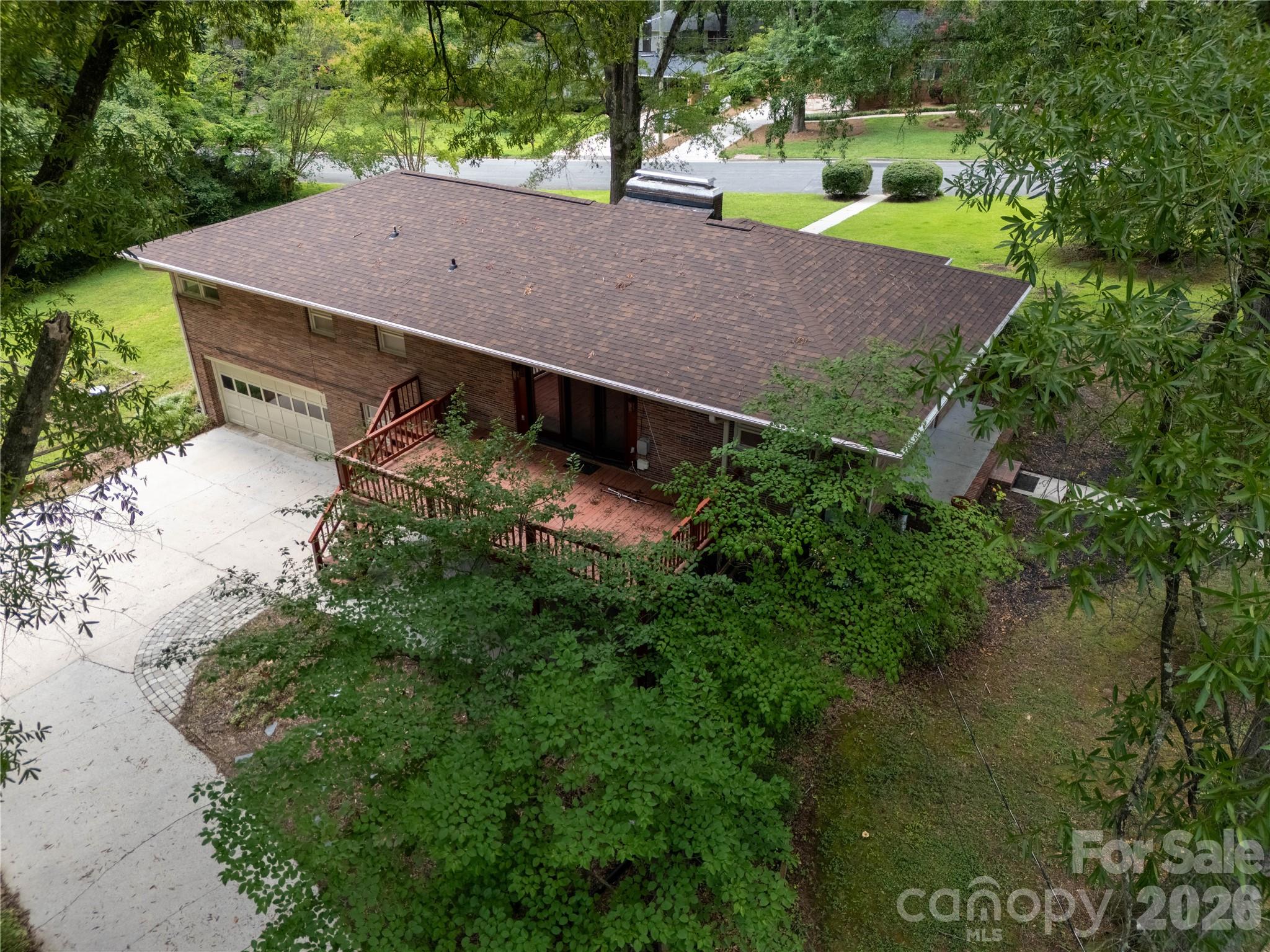 688 Grandview Drive NE — Concord