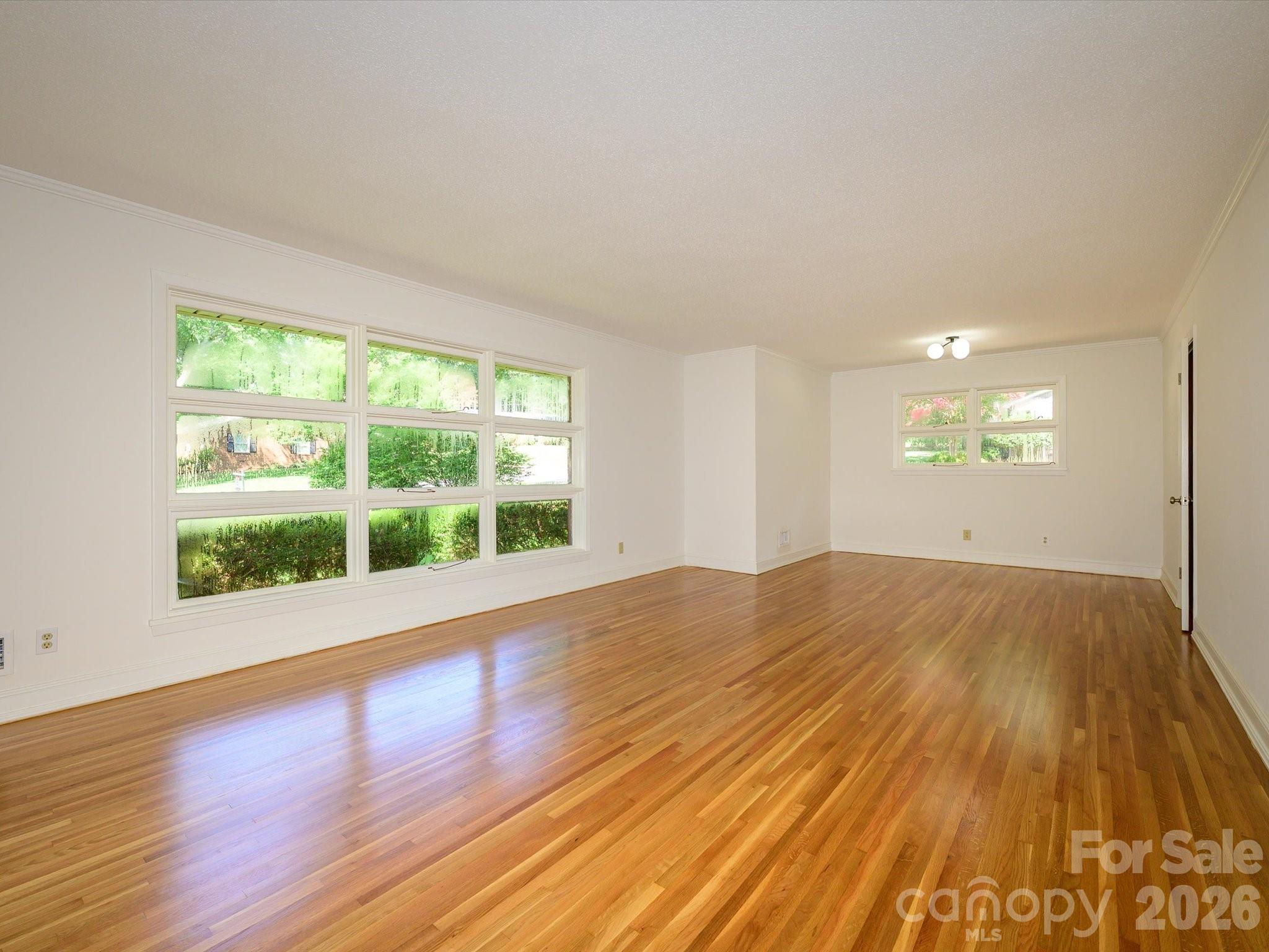 688 Grandview Drive NE — Concord