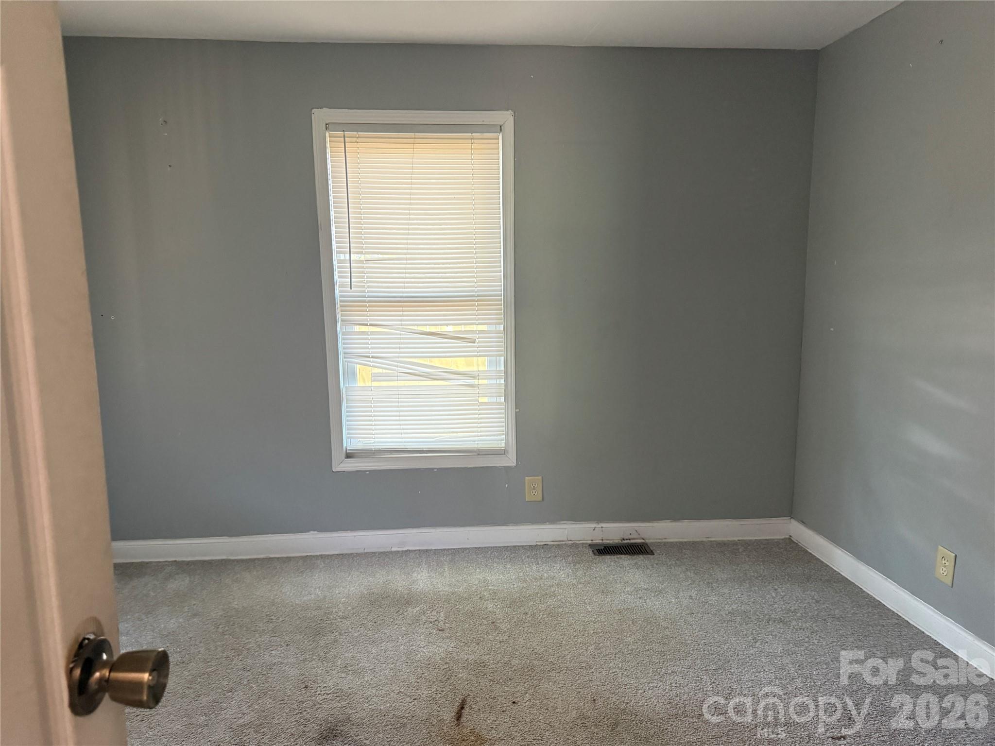 706 N Logan Street — Gastonia