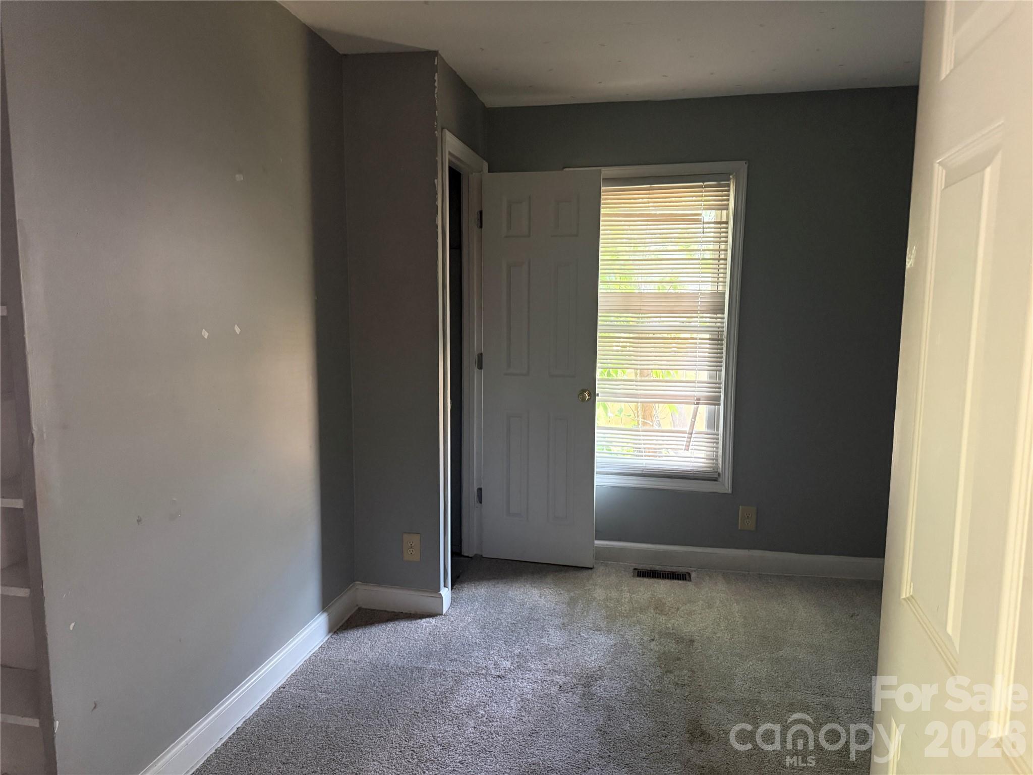 706 N Logan Street — Gastonia