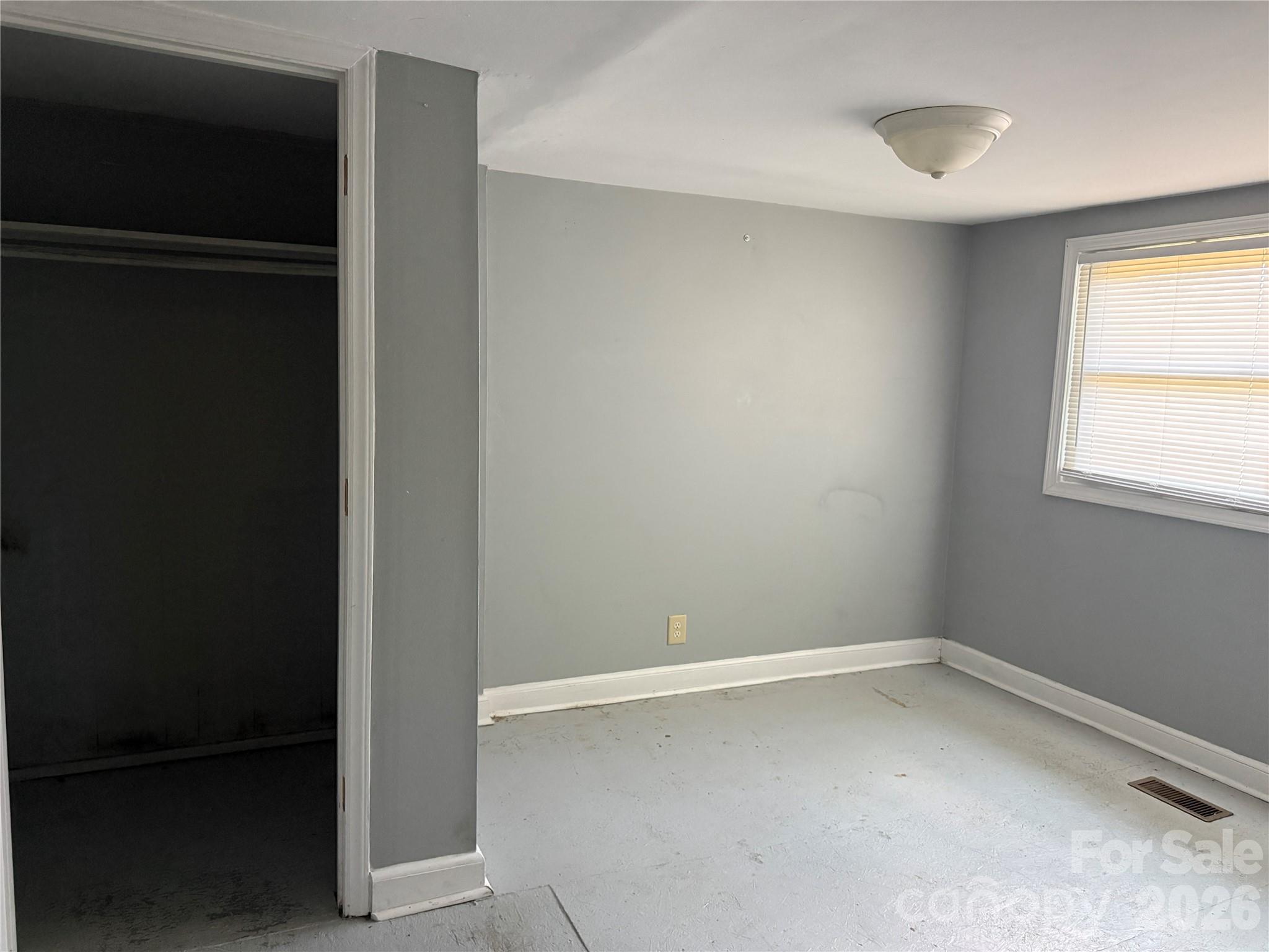 706 N Logan Street — Gastonia