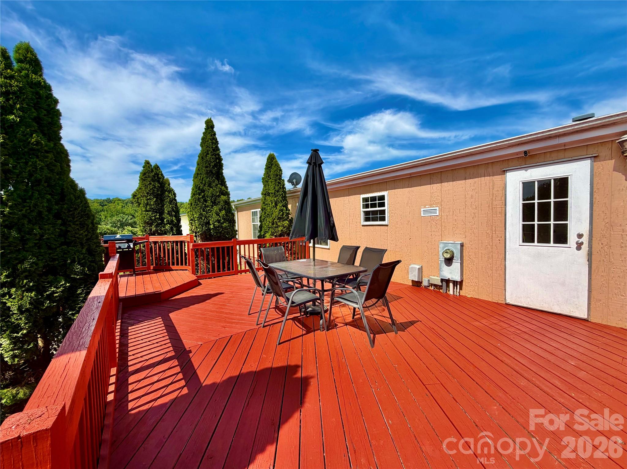 1104 Spring Meadow Drive — Woodleaf