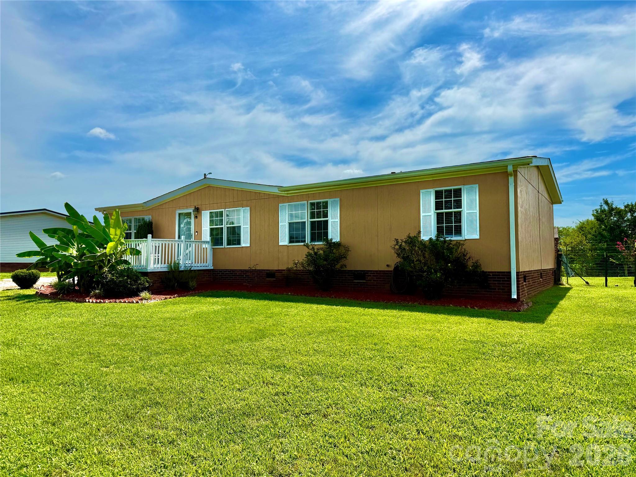 1104 Spring Meadow Drive — Woodleaf