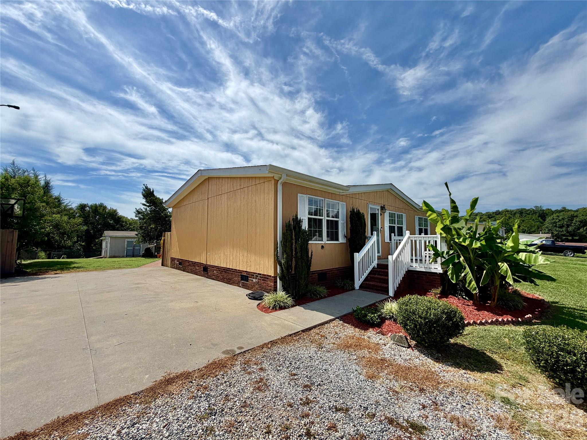 1104 Spring Meadow Drive — Woodleaf