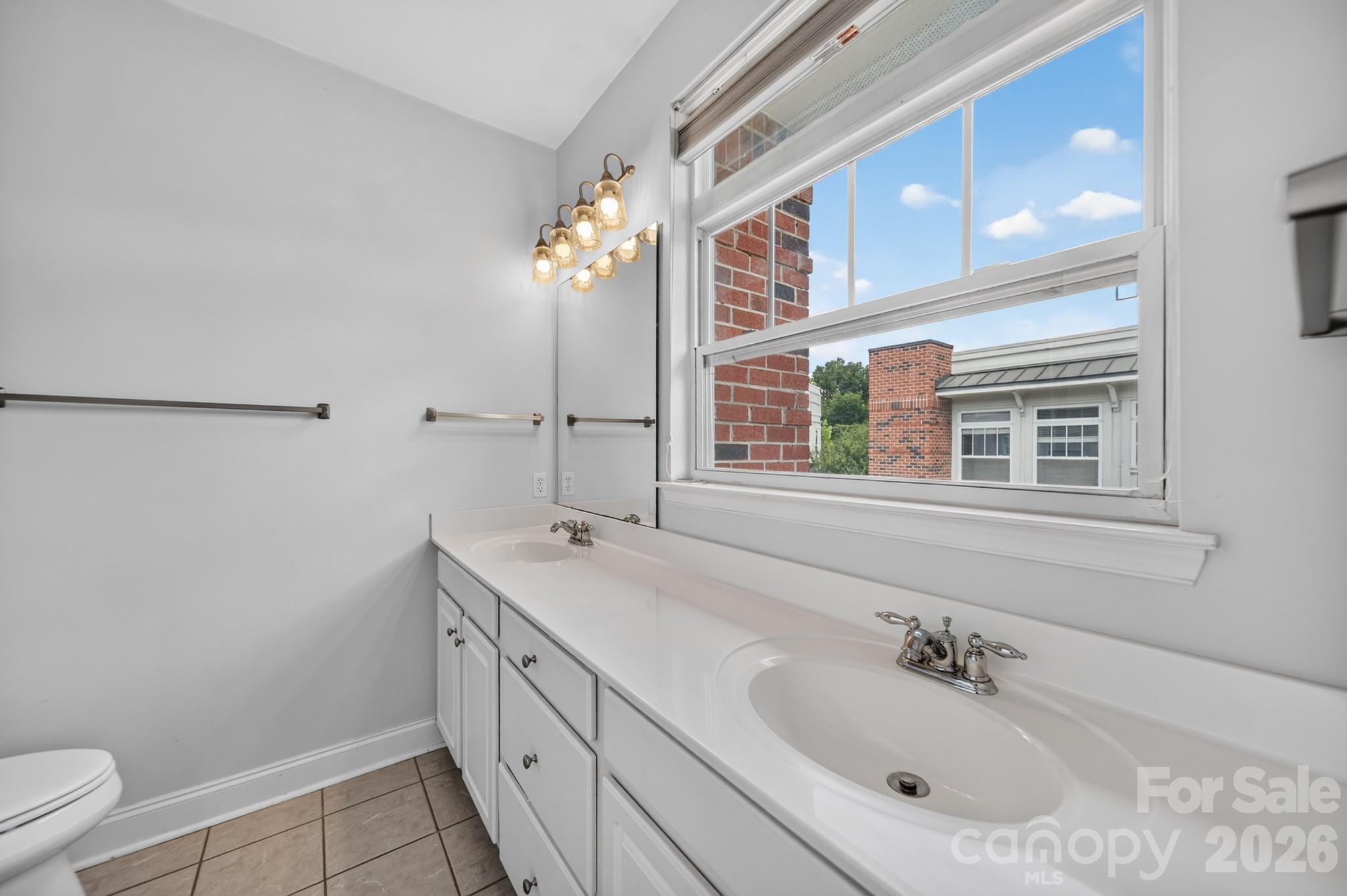 930 Gracie Way — Charlotte