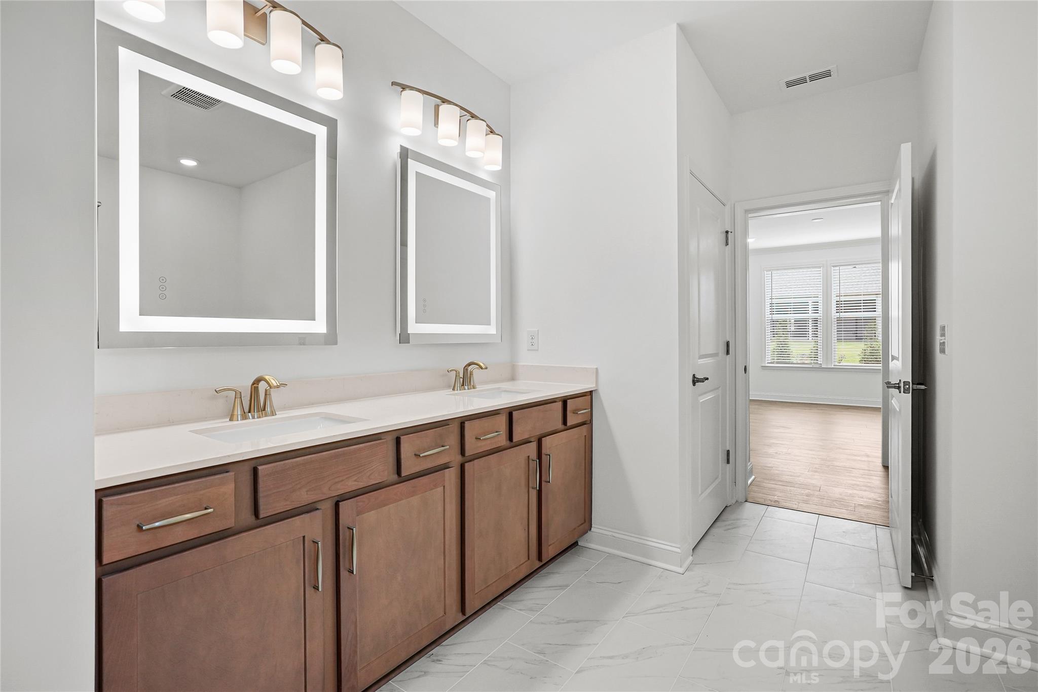 2722 Peak Court — Belmont