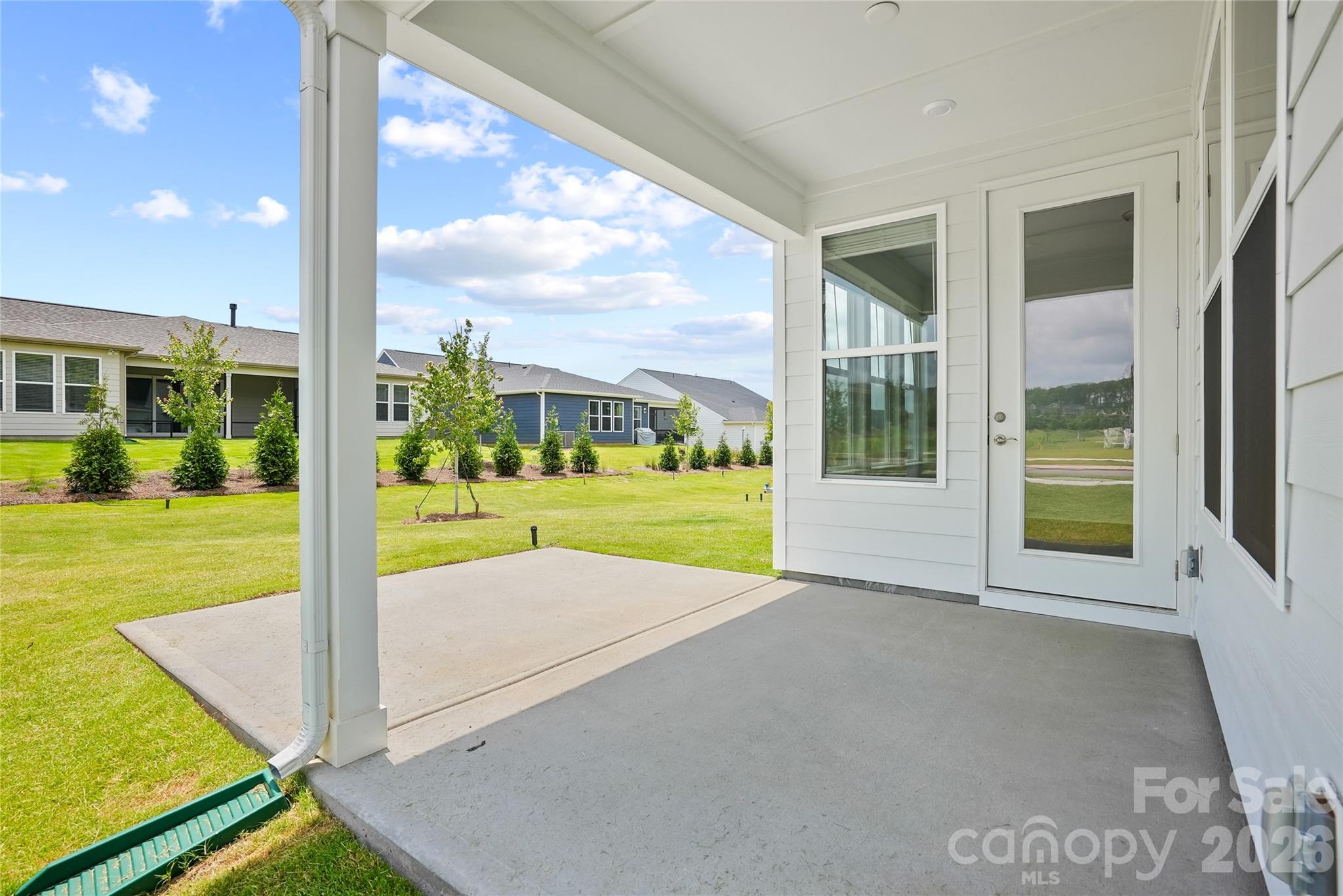 2722 Peak Court — Belmont