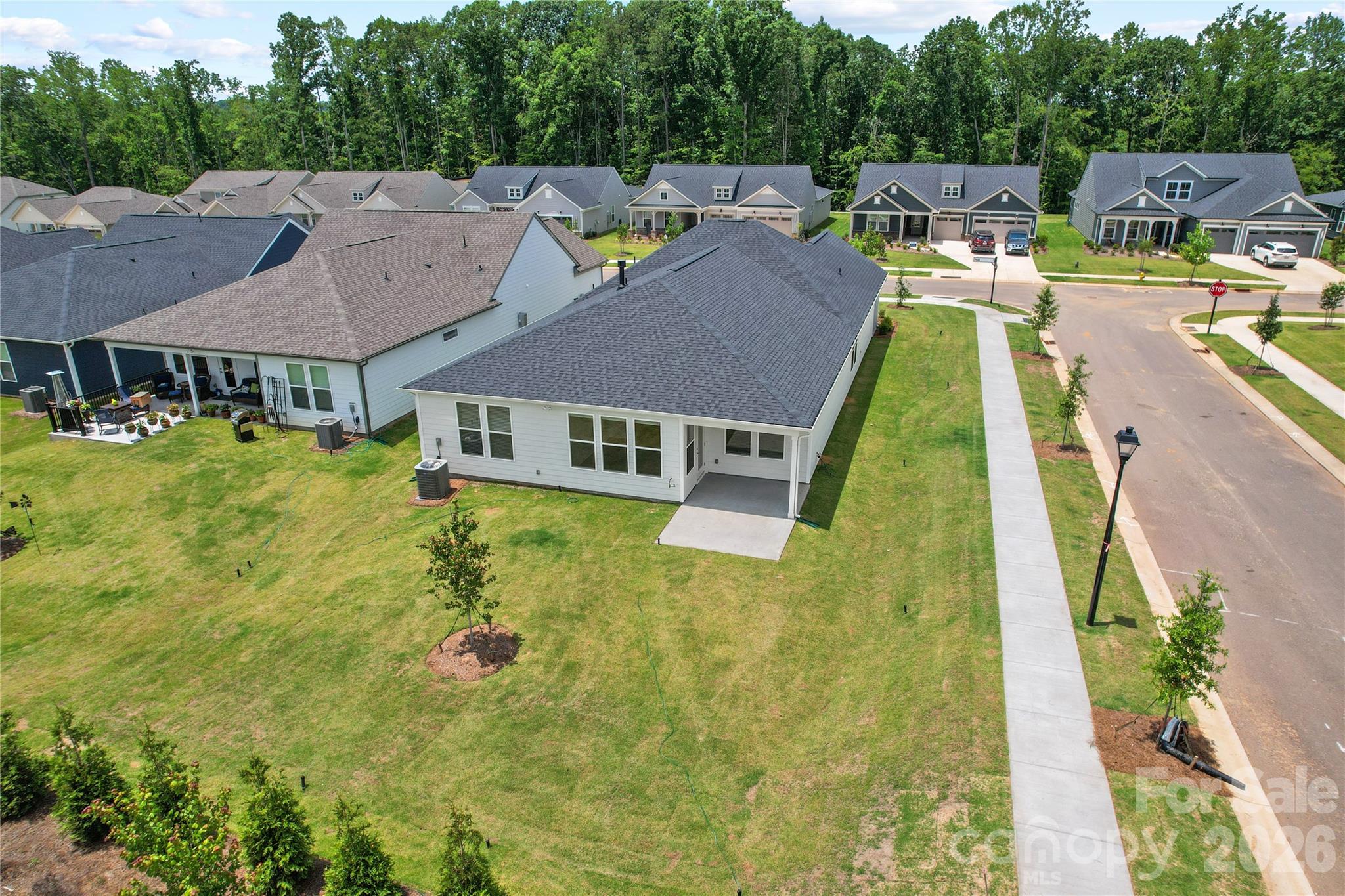 2722 Peak Court — Belmont