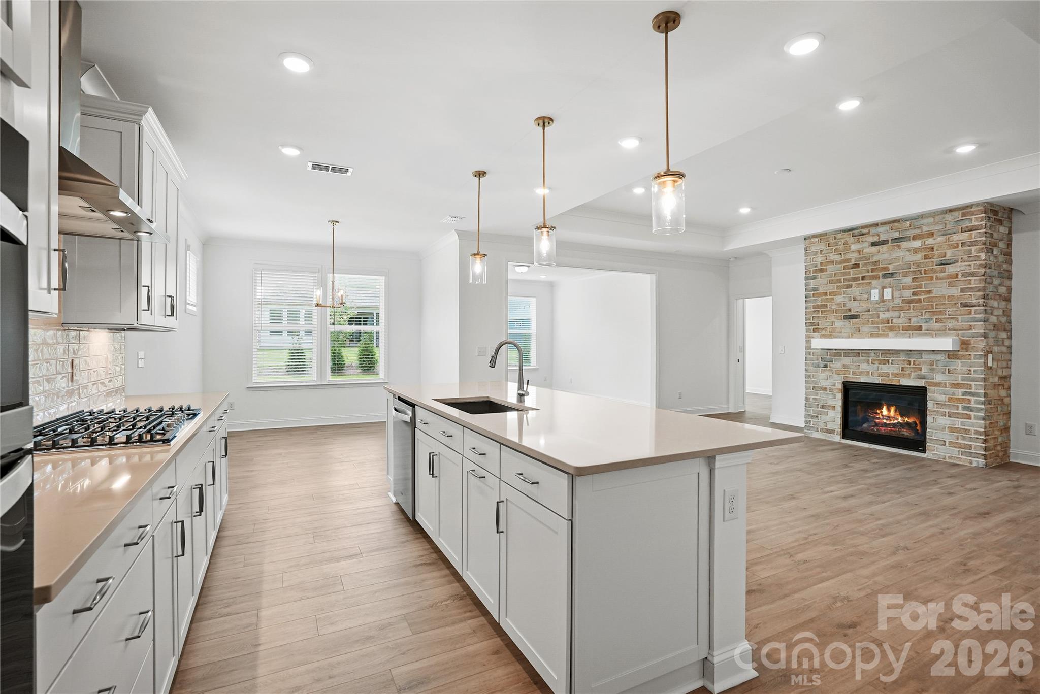 2722 Peak Court — Belmont