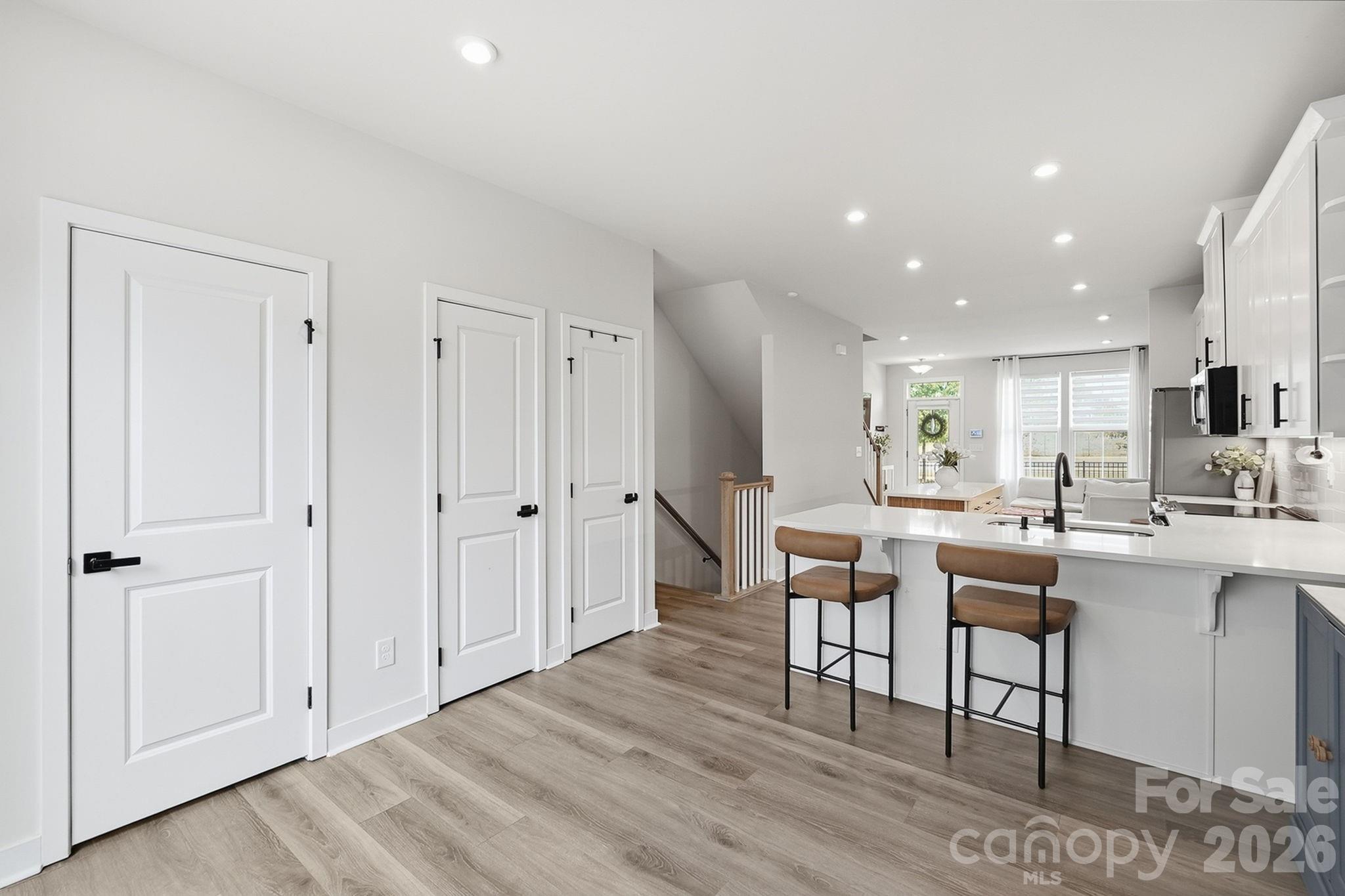 1063 Simcoe Lane — Charlotte