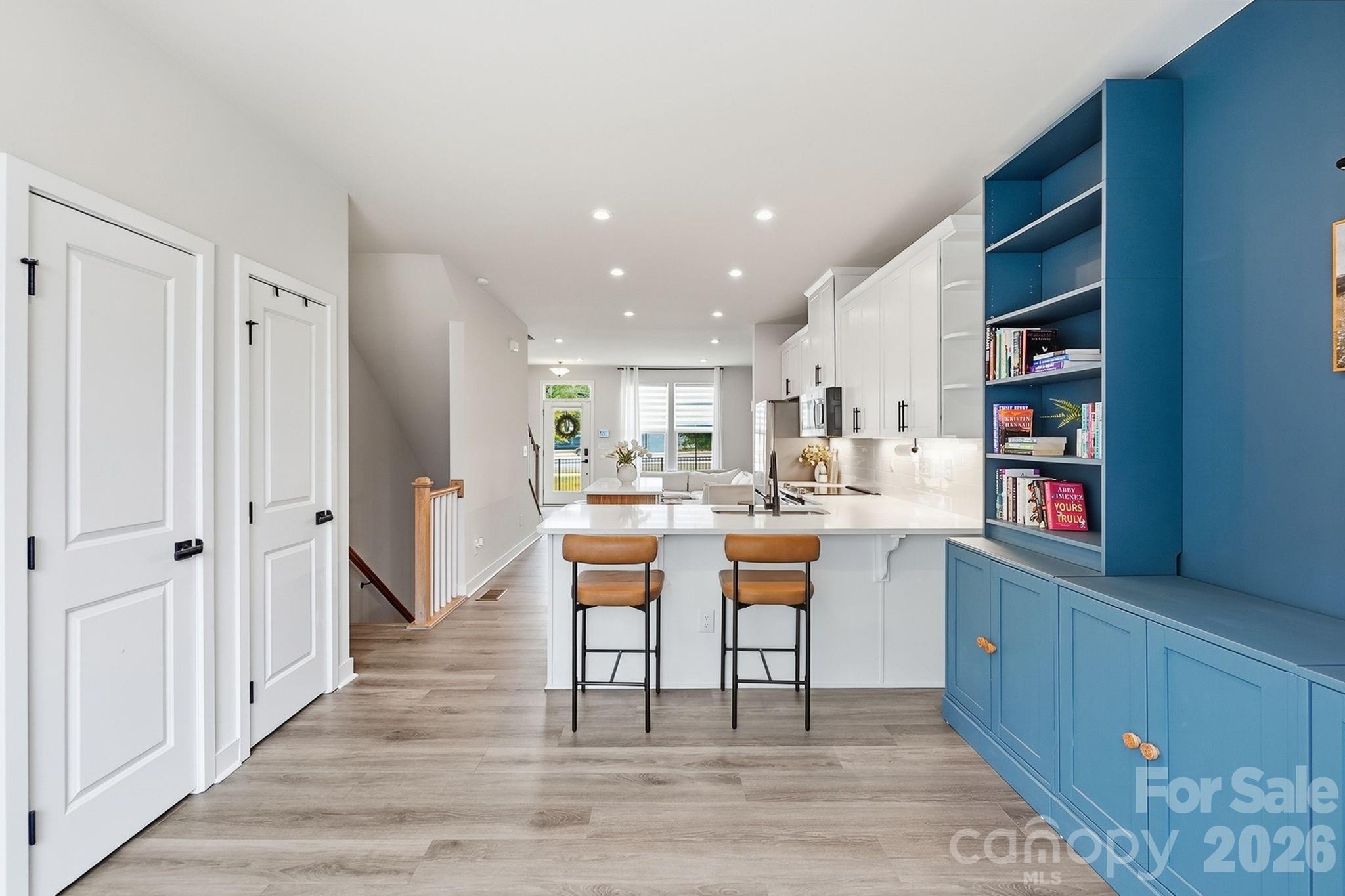 1063 Simcoe Lane — Charlotte