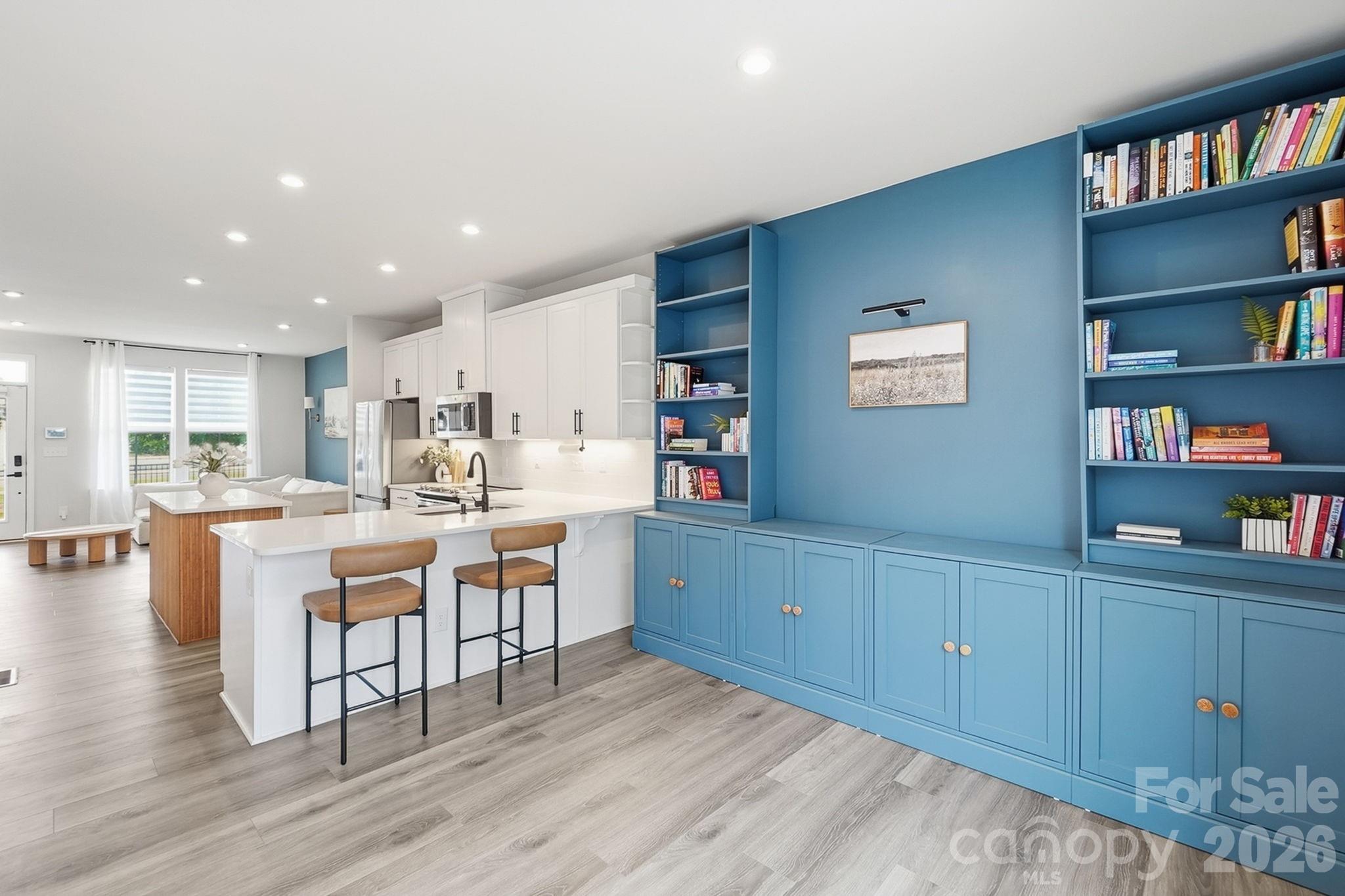 1063 Simcoe Lane — Charlotte