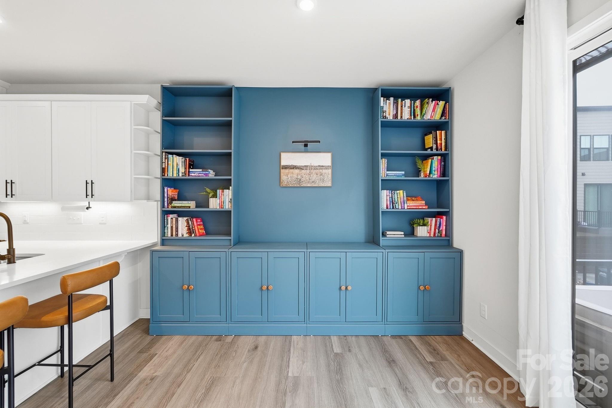 1063 Simcoe Lane — Charlotte