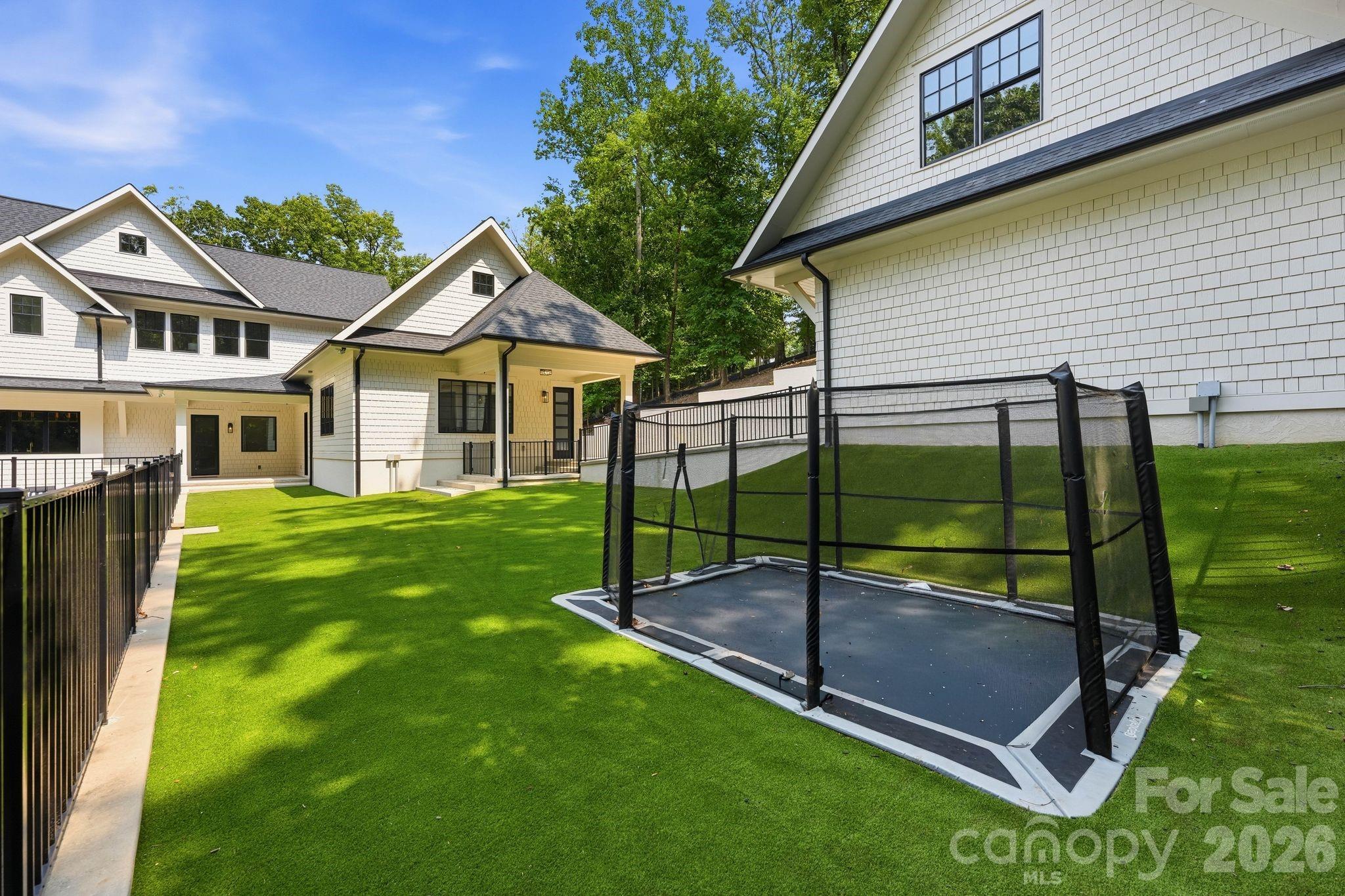 13702 Sage Thrasher Lane — Charlotte