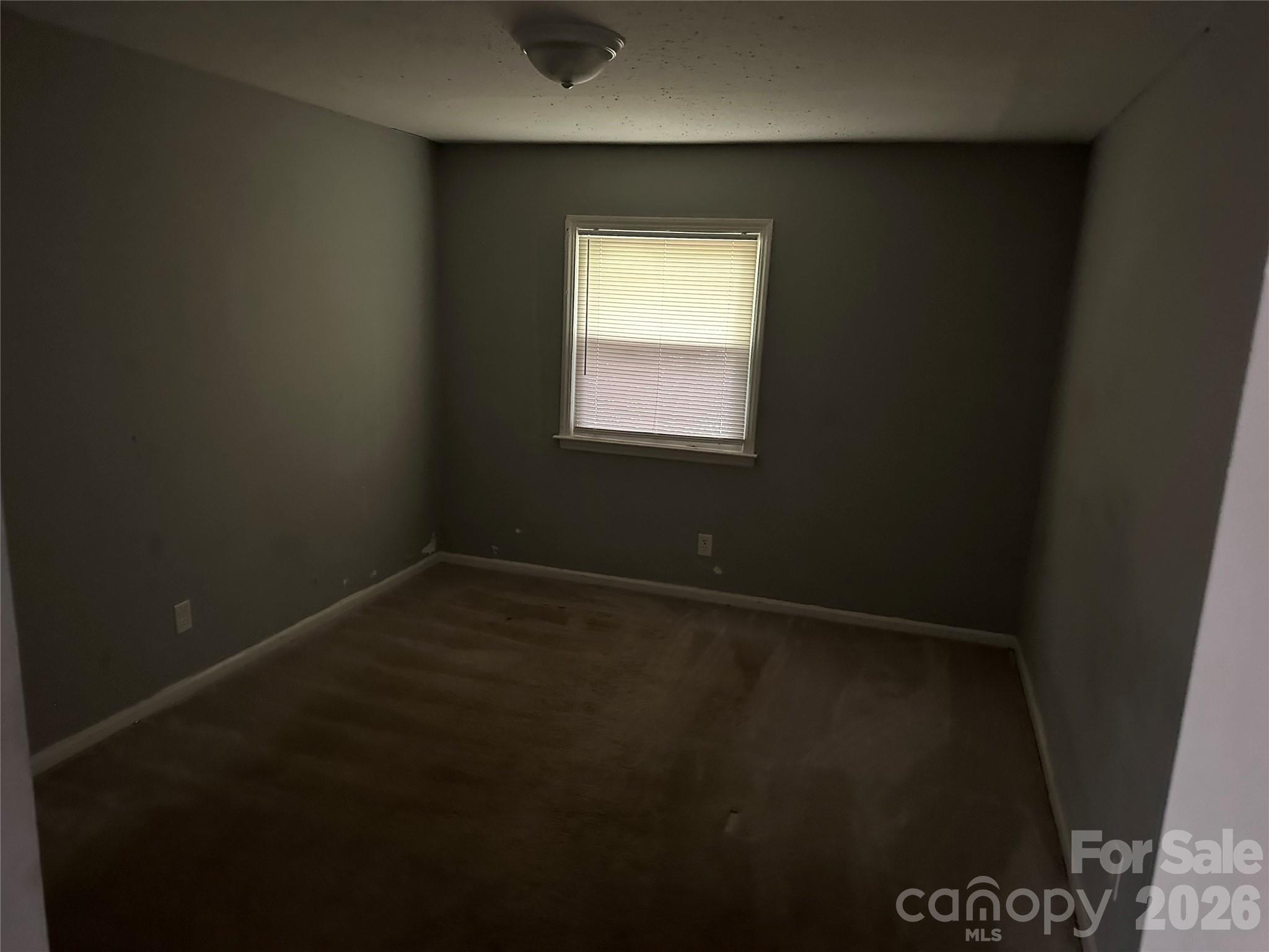 705 N Logan Street — Gastonia