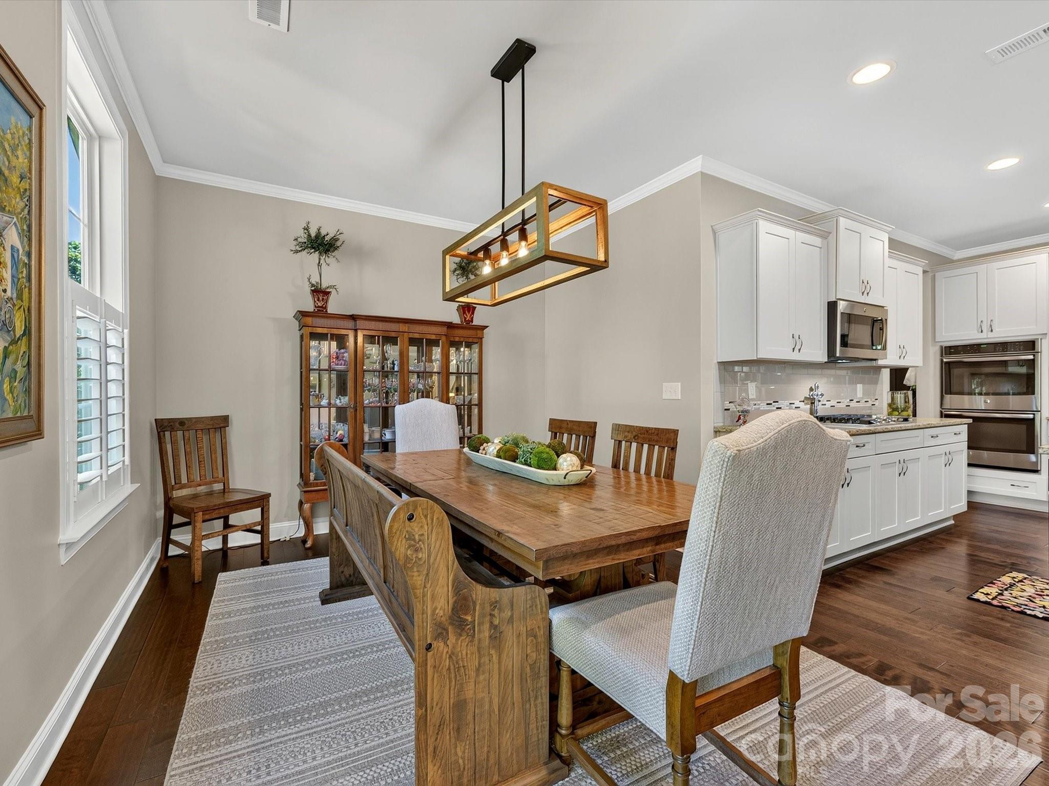804 Sardis Lane — Charlotte