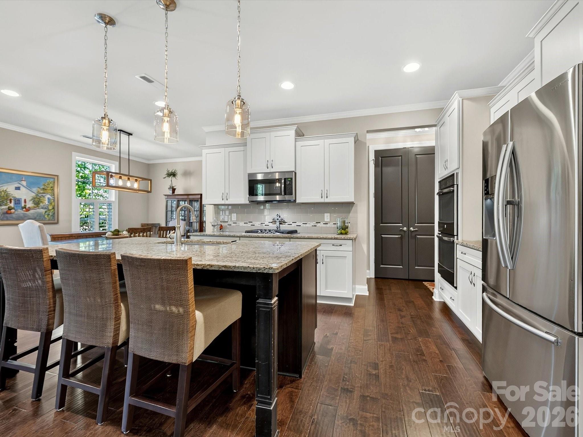804 Sardis Lane — Charlotte