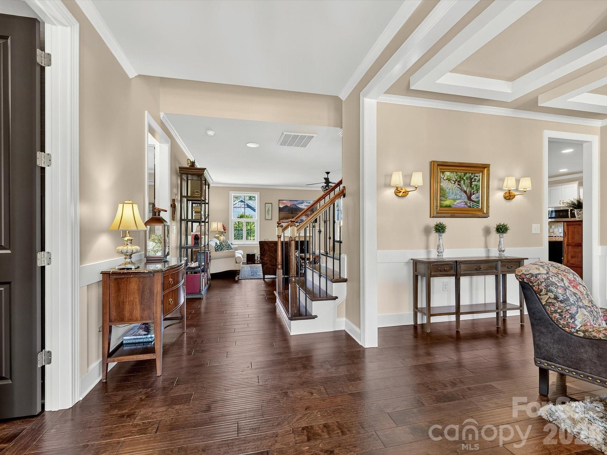 804 Sardis Lane — Charlotte