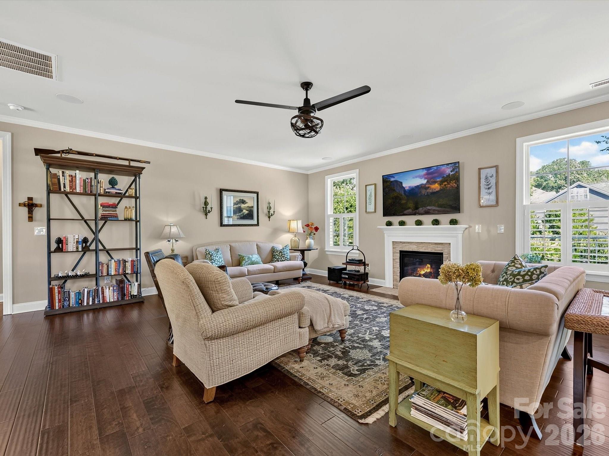 804 Sardis Lane — Charlotte