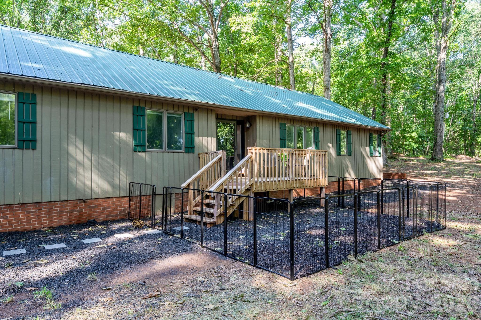 272 Massey Deal Road — Statesville
