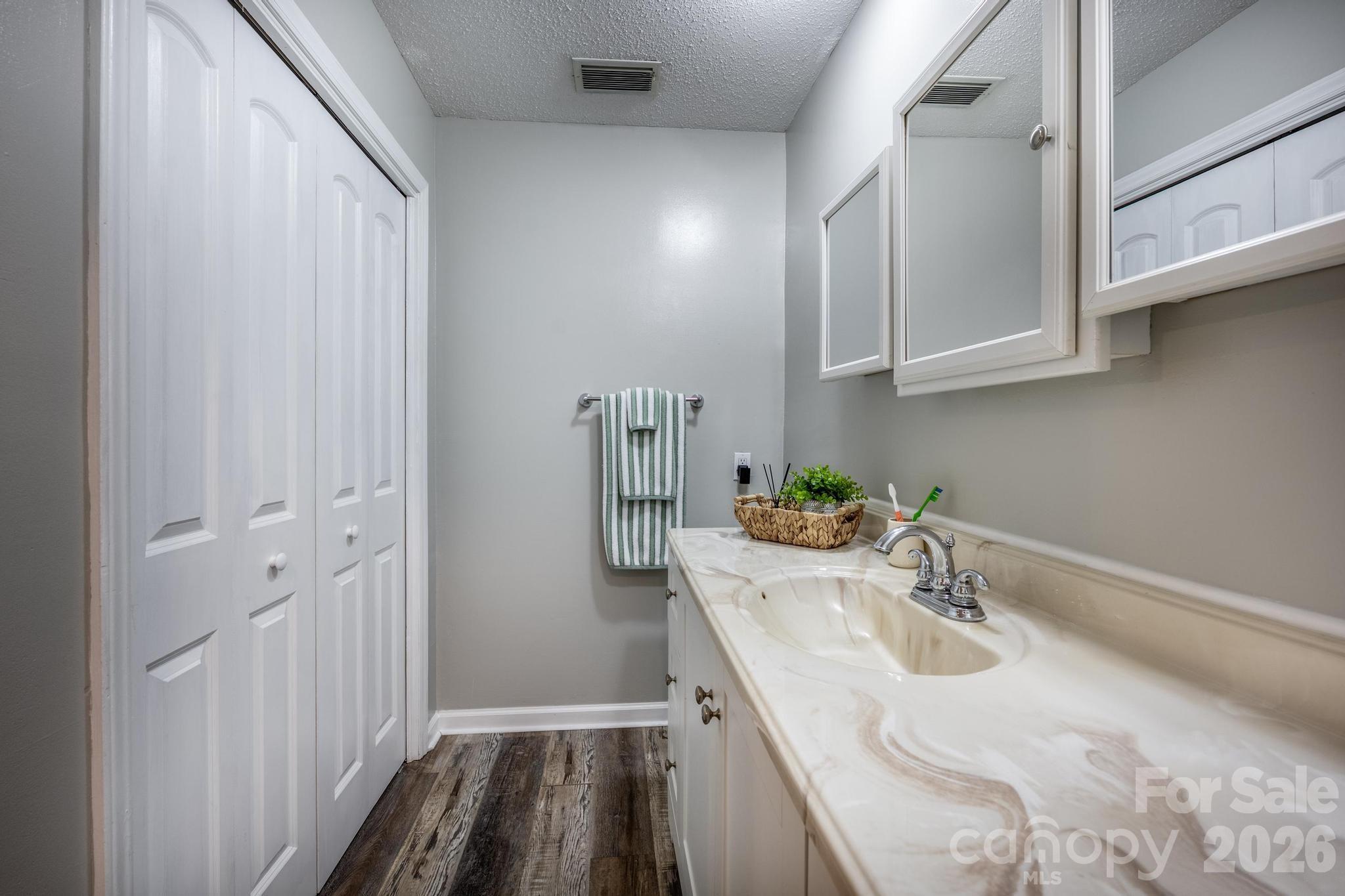272 Massey Deal Road — Statesville