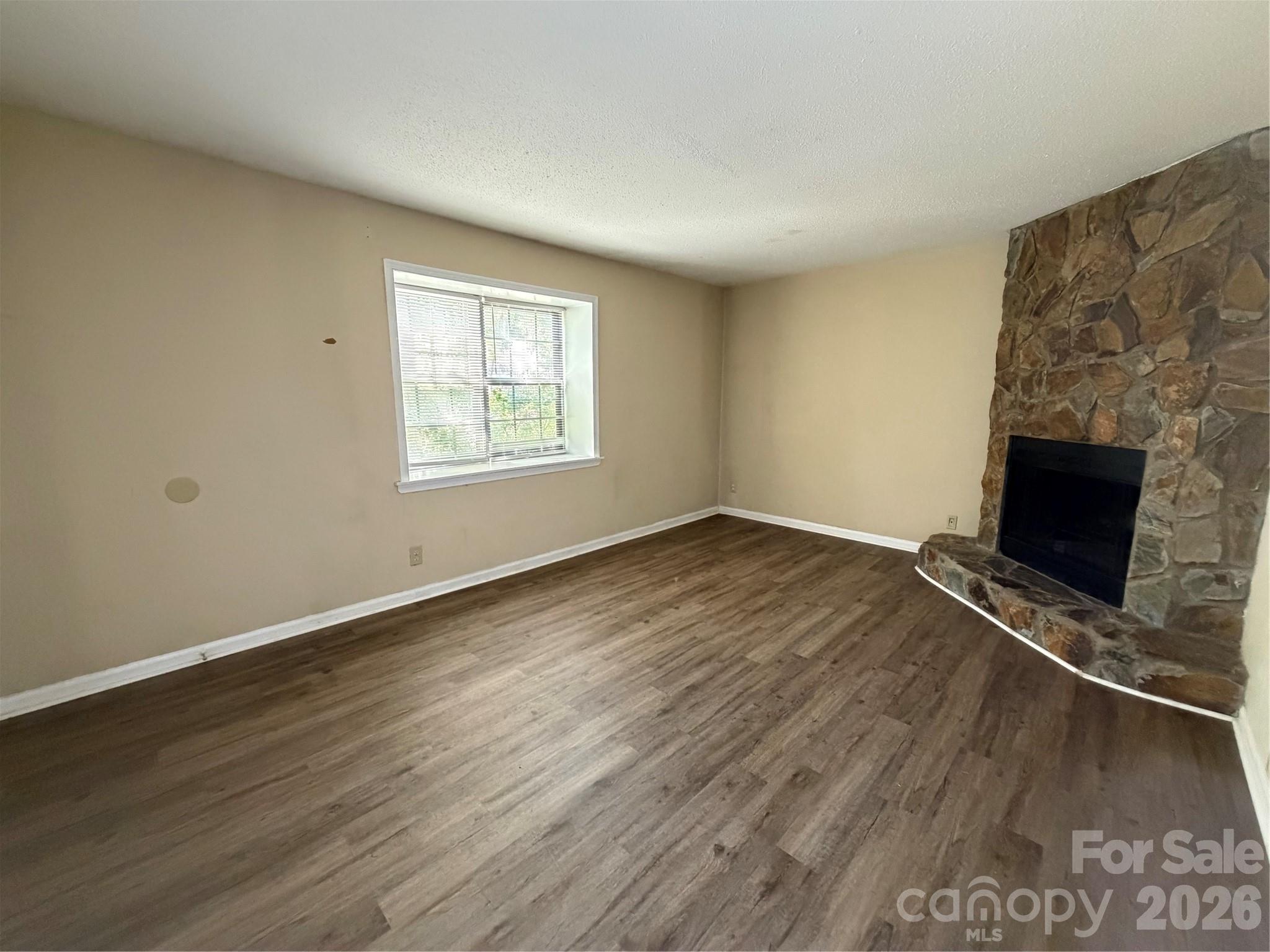 5805 Hunting Ridge Lane #J — Charlotte