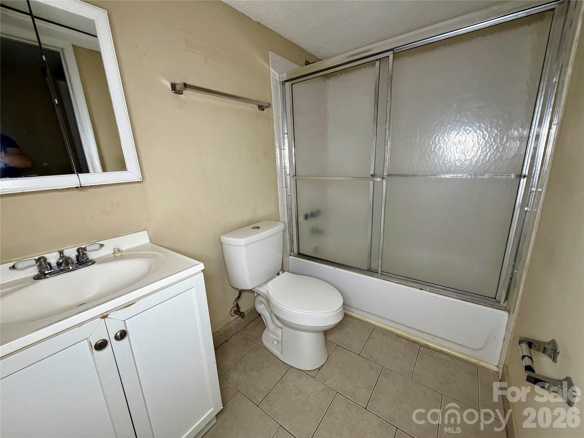 5805 Hunting Ridge Lane #J — Charlotte