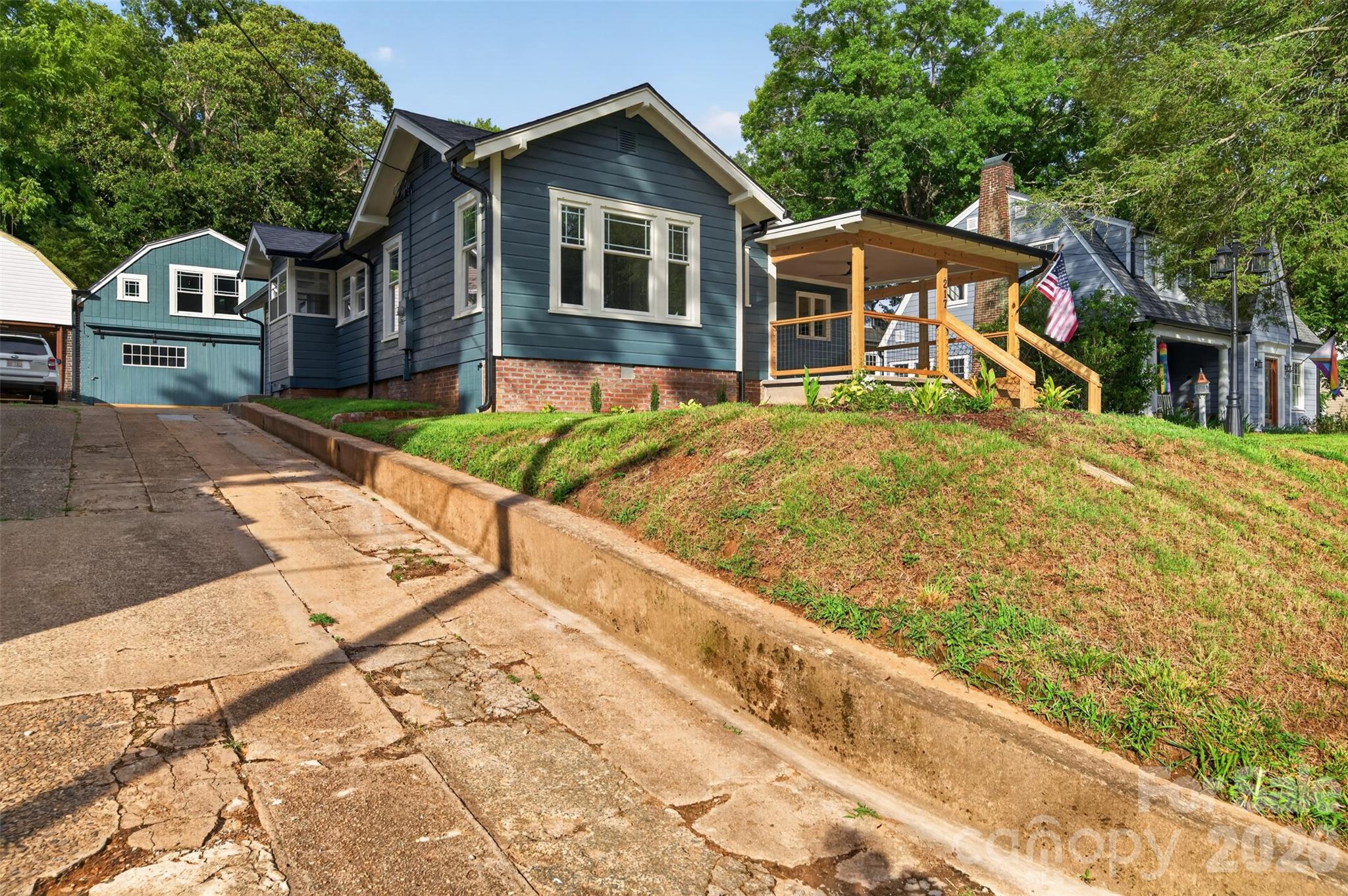 217 Norwood Street SW — Lenoir