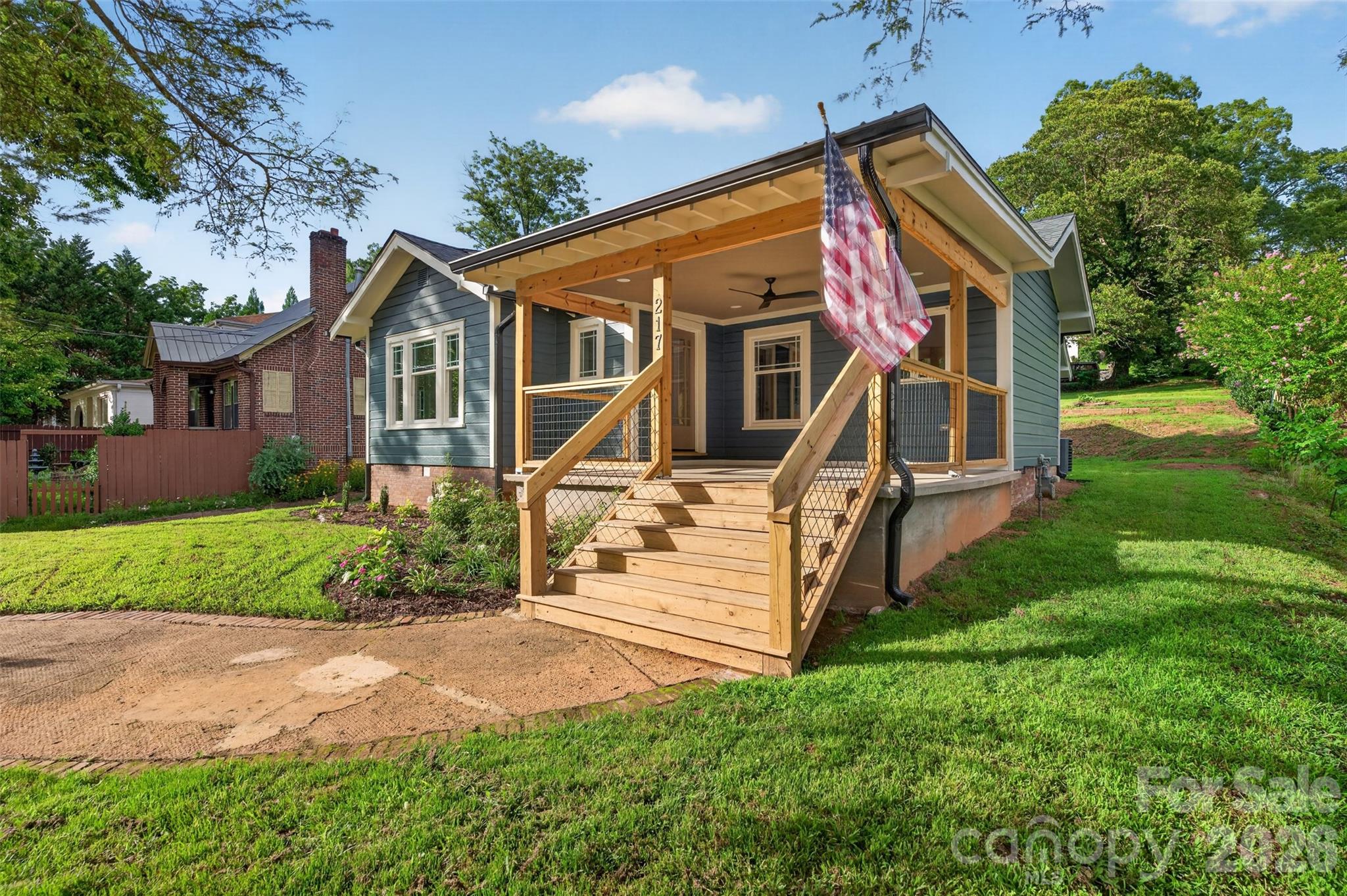 217 Norwood Street SW — Lenoir