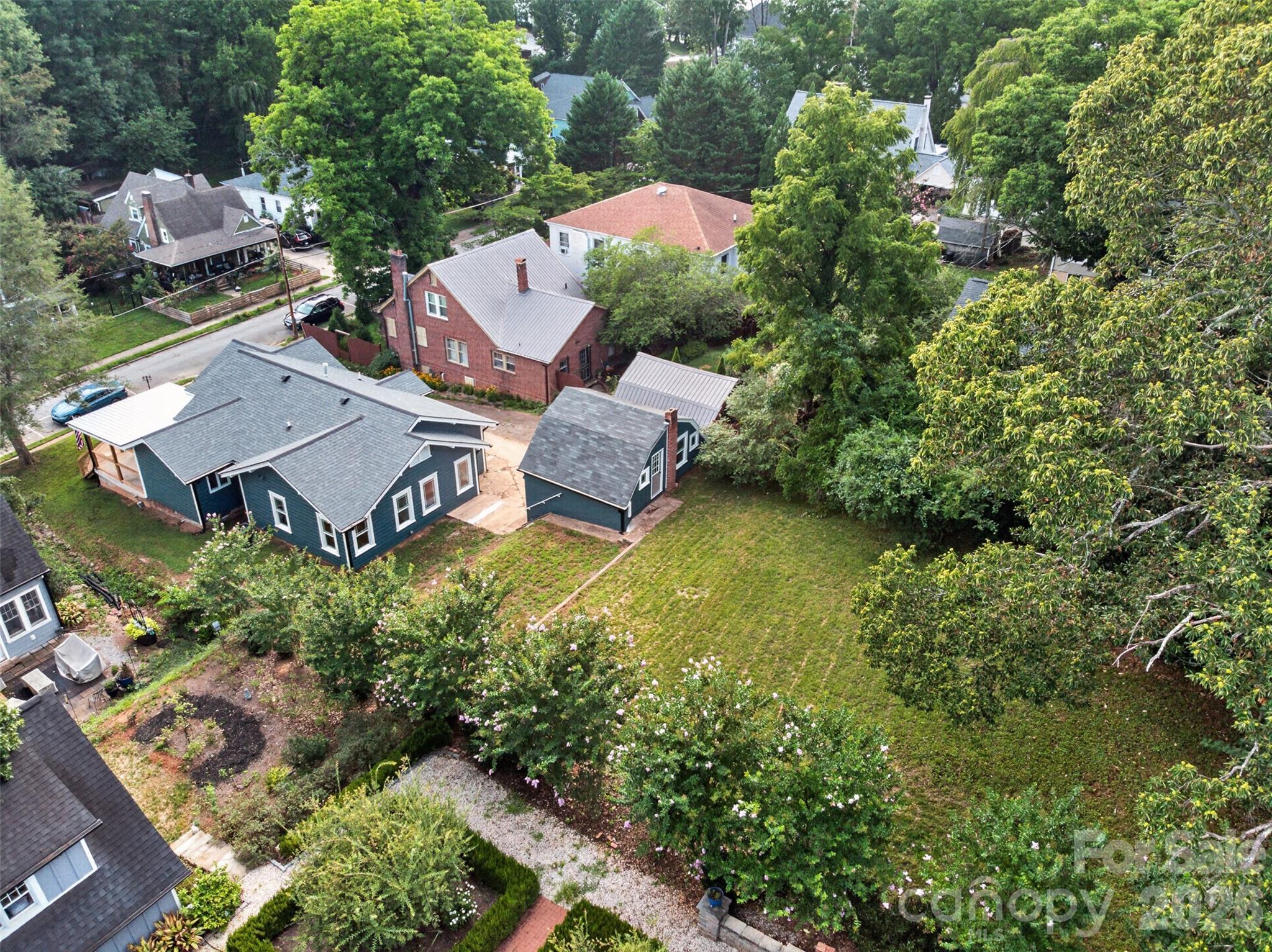 217 Norwood Street SW — Lenoir