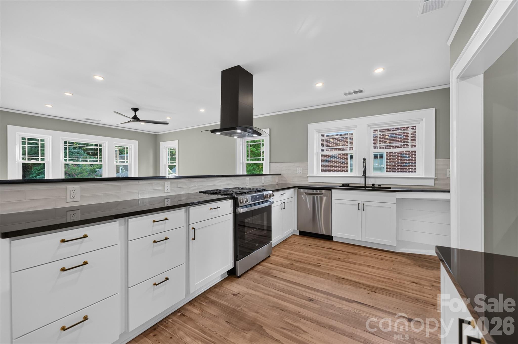 217 Norwood Street SW — Lenoir