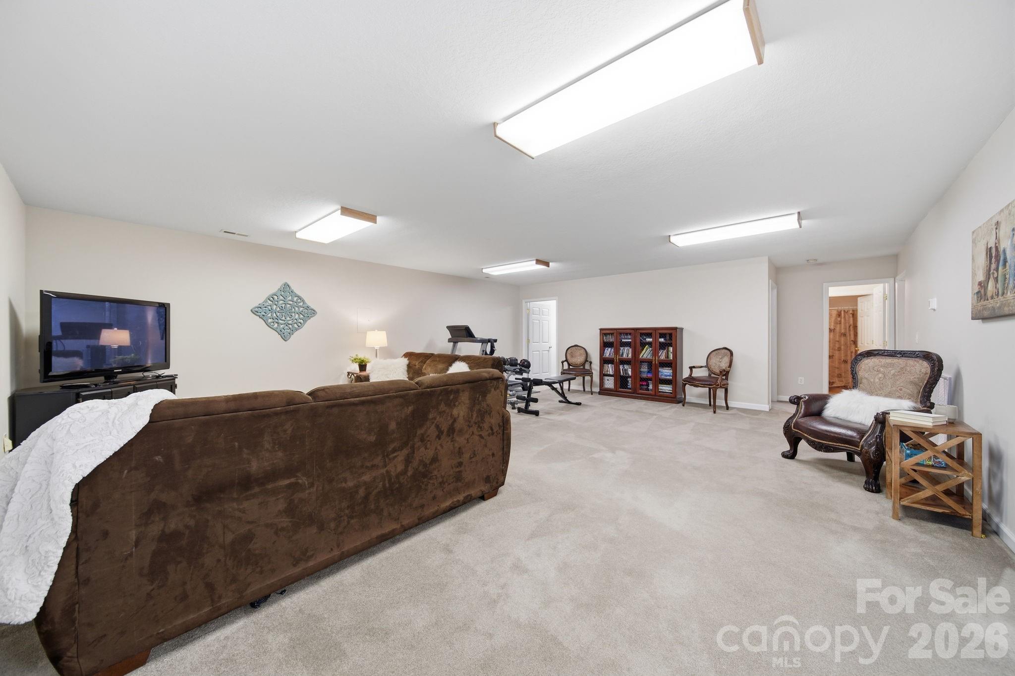 2013 Silvertip Court — Belmont