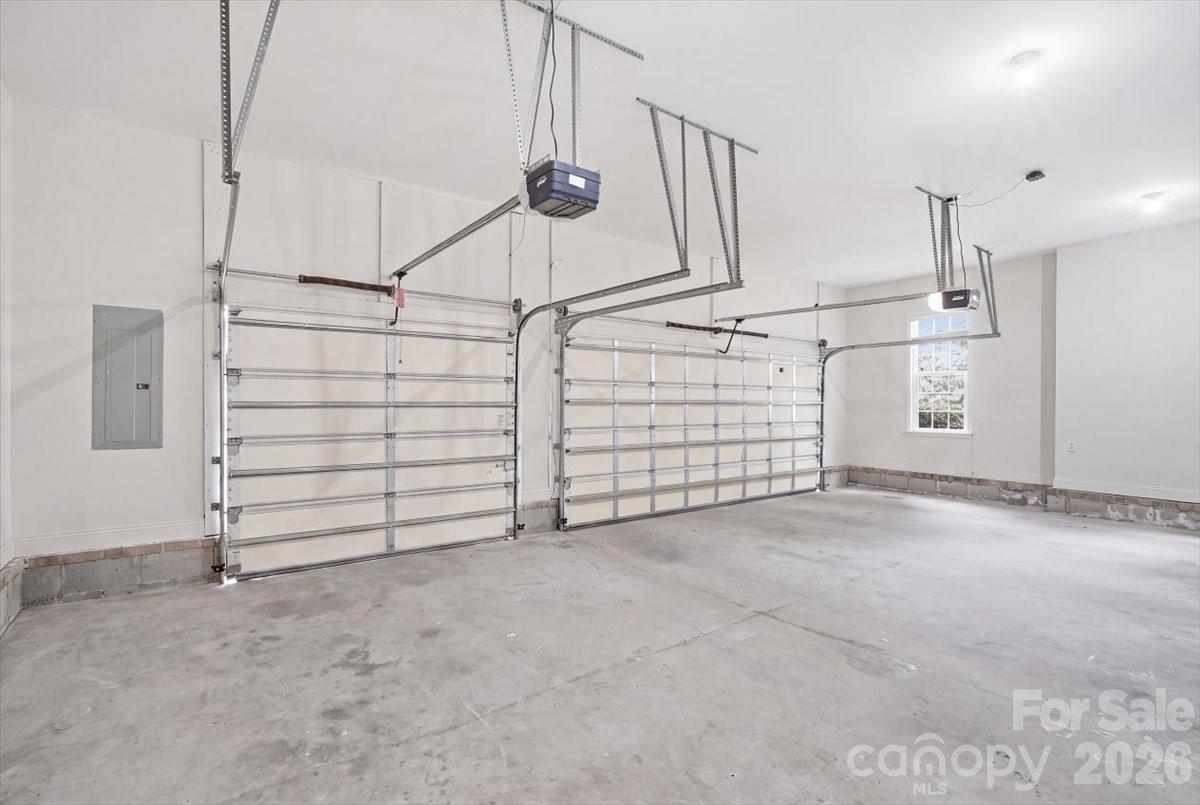 6055 Latta Springs Circle — Huntersville