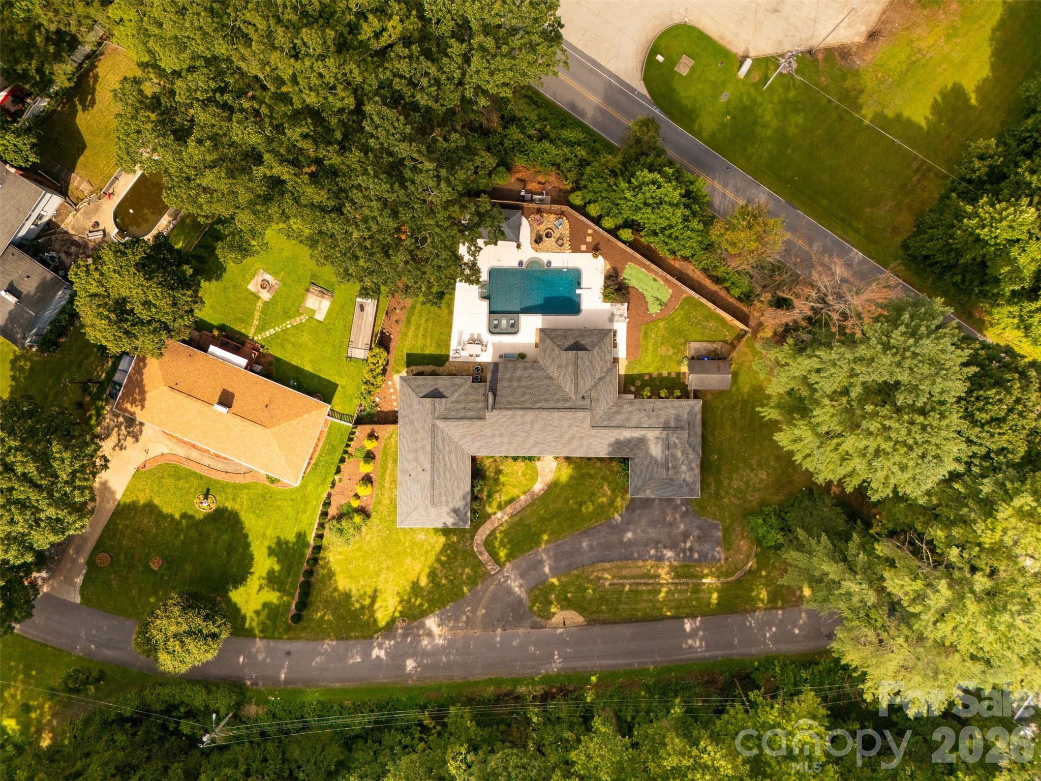 167 Maehill Place SW — Lenoir