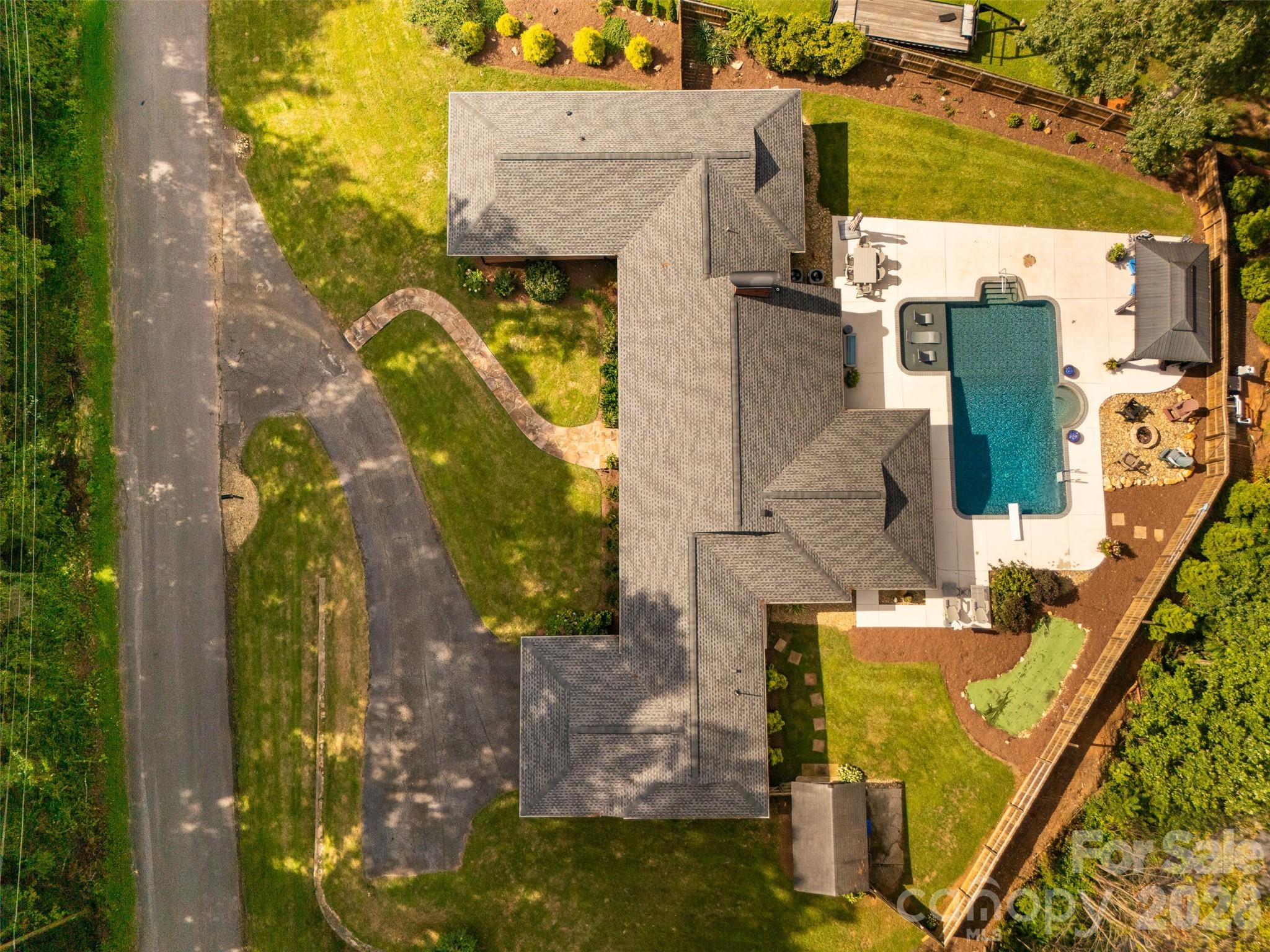 167 Maehill Place SW — Lenoir