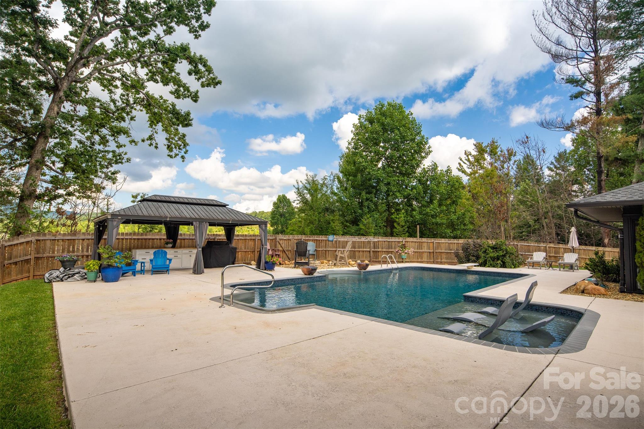 167 Maehill Place SW — Lenoir
