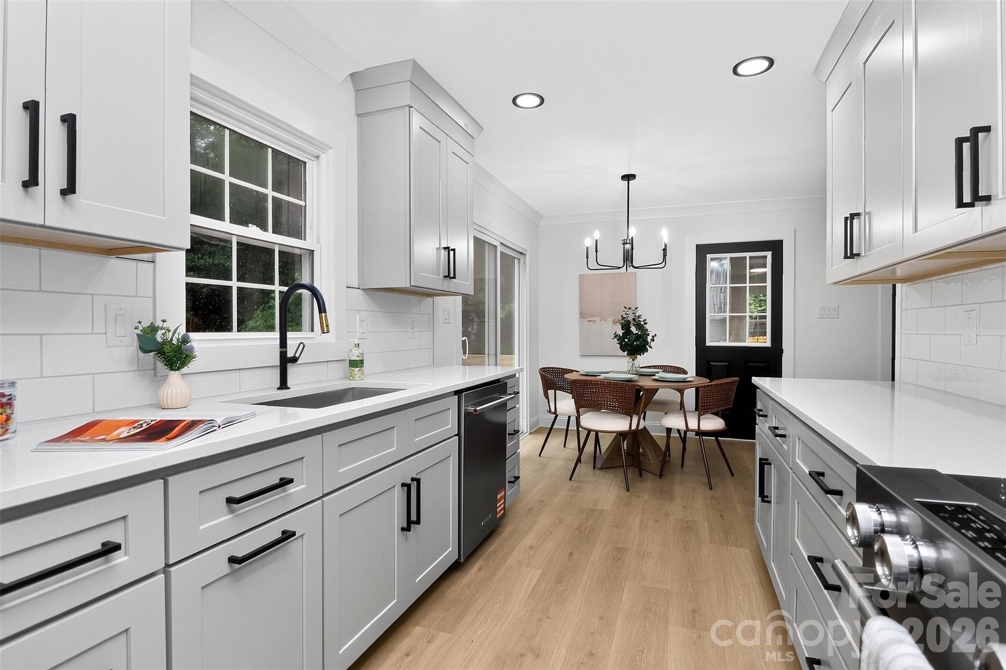 400 Hickok Court — Charlotte