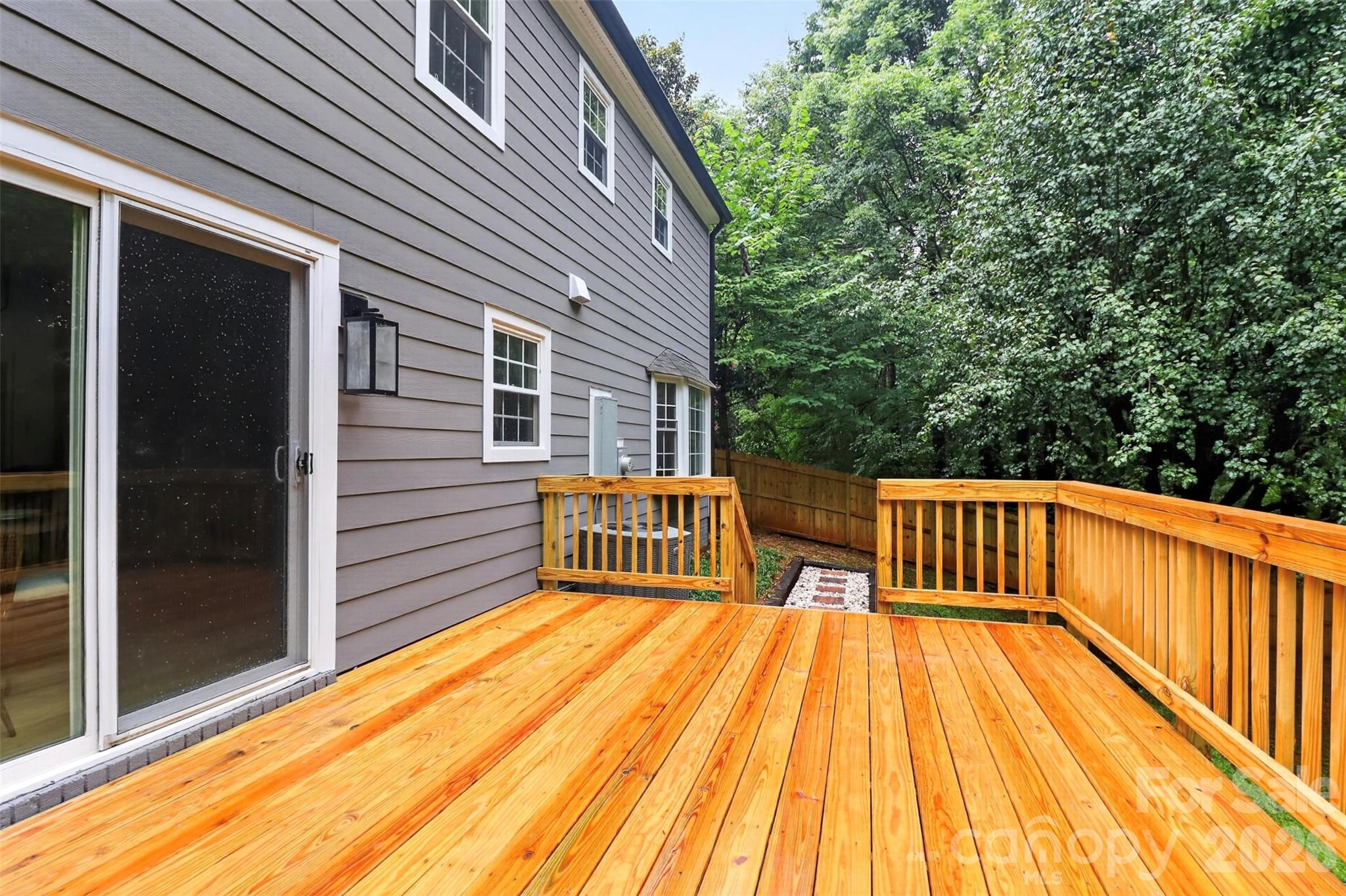 400 Hickok Court — Charlotte