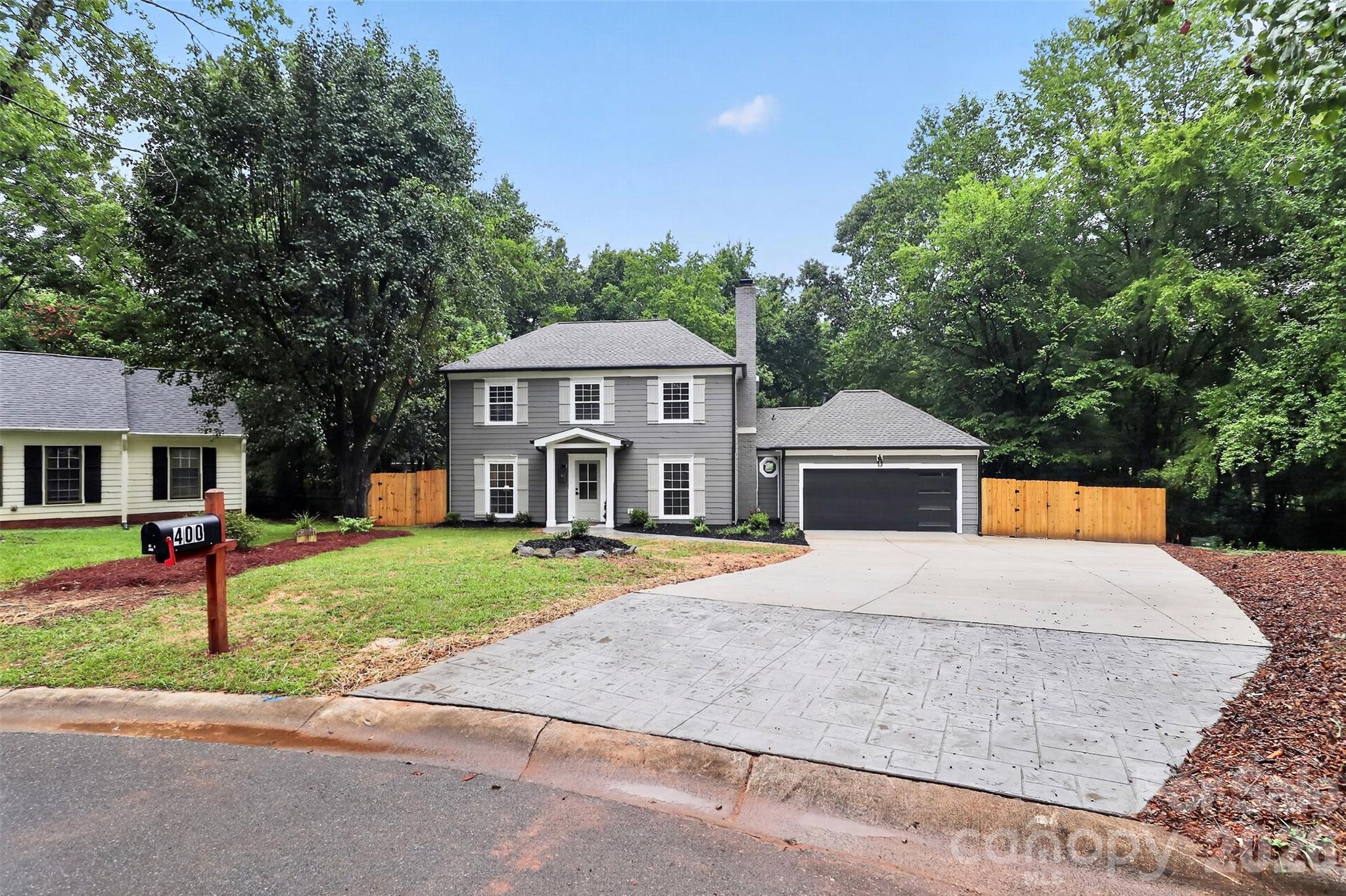400 Hickok Court — Charlotte