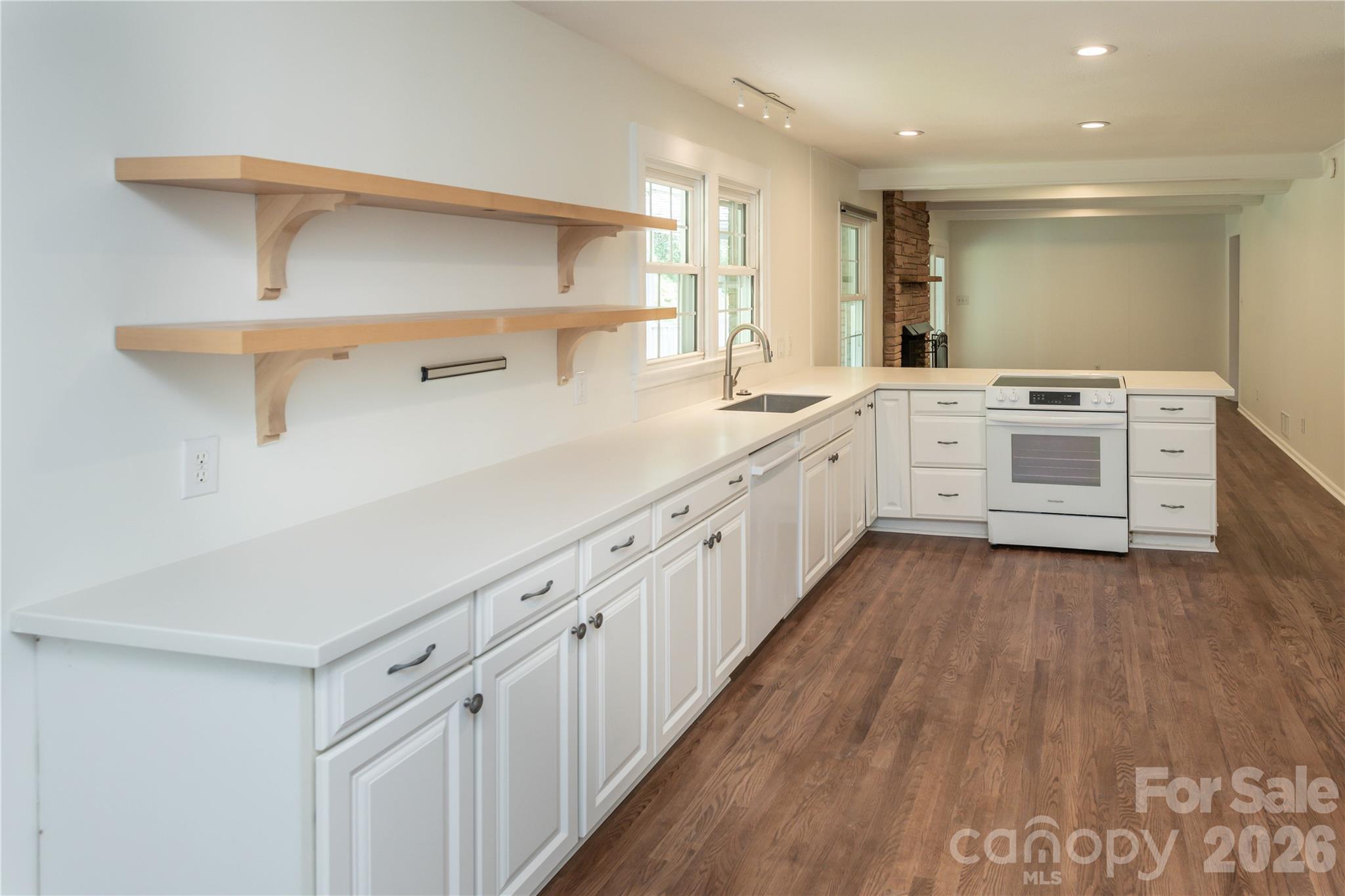 171 Suburban Avenue NE — Concord