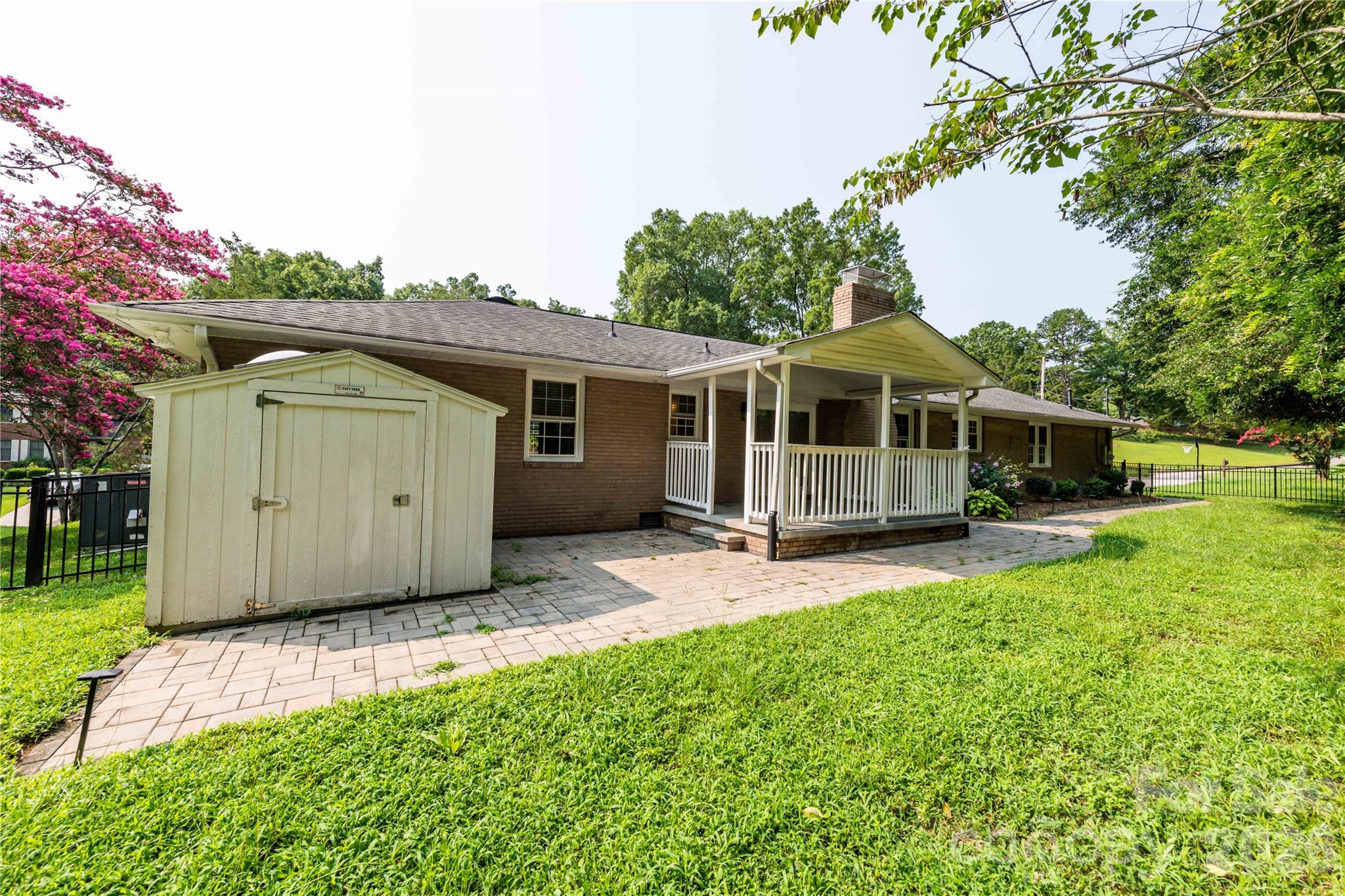 171 Suburban Avenue NE — Concord