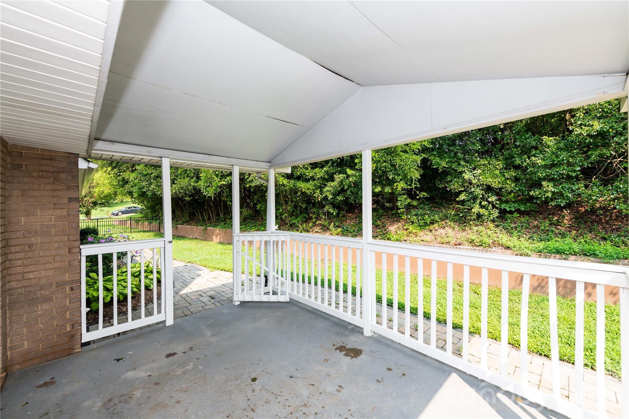 171 Suburban Avenue NE — Concord