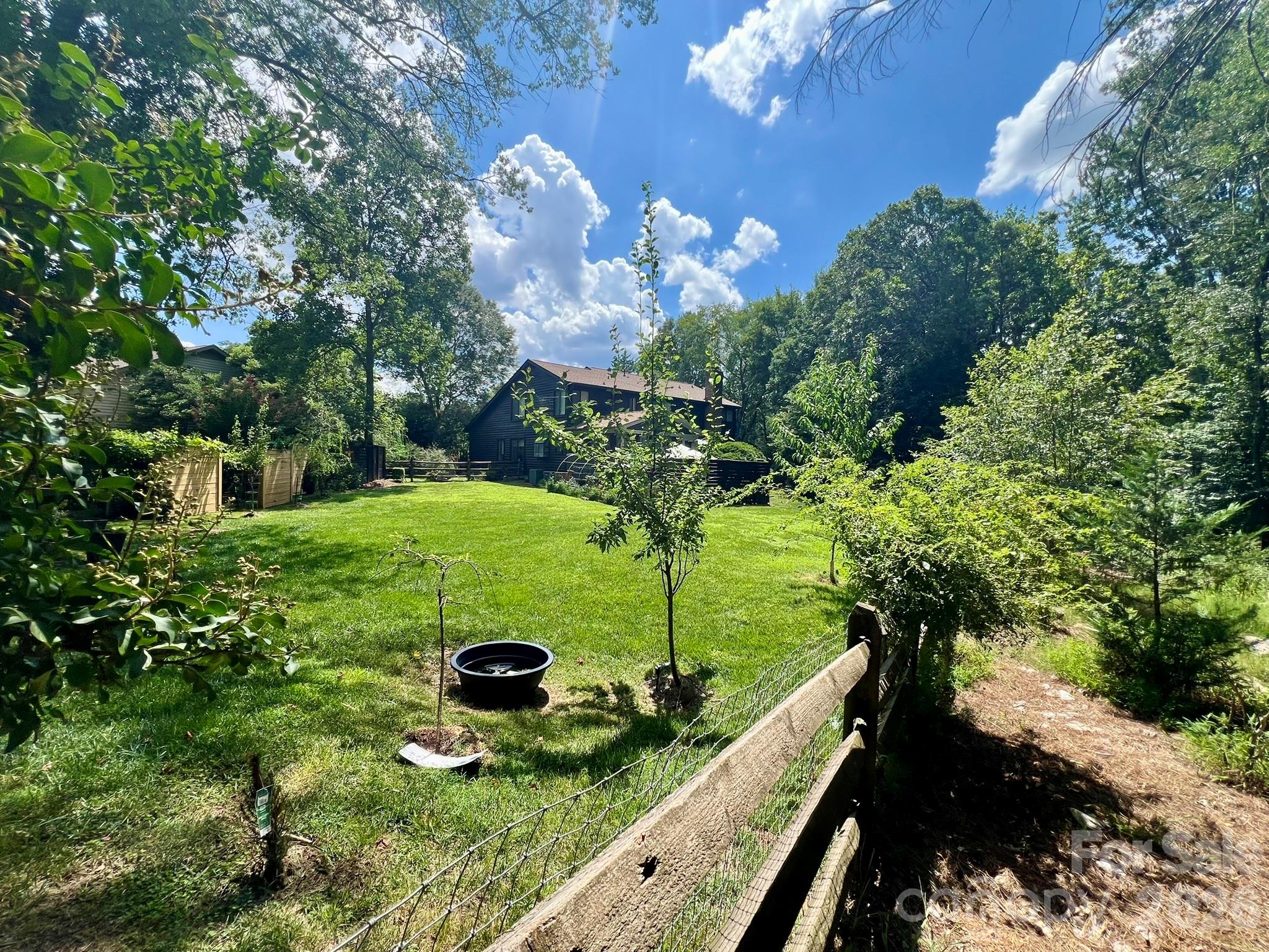 200 Foxlair Court — Matthews
